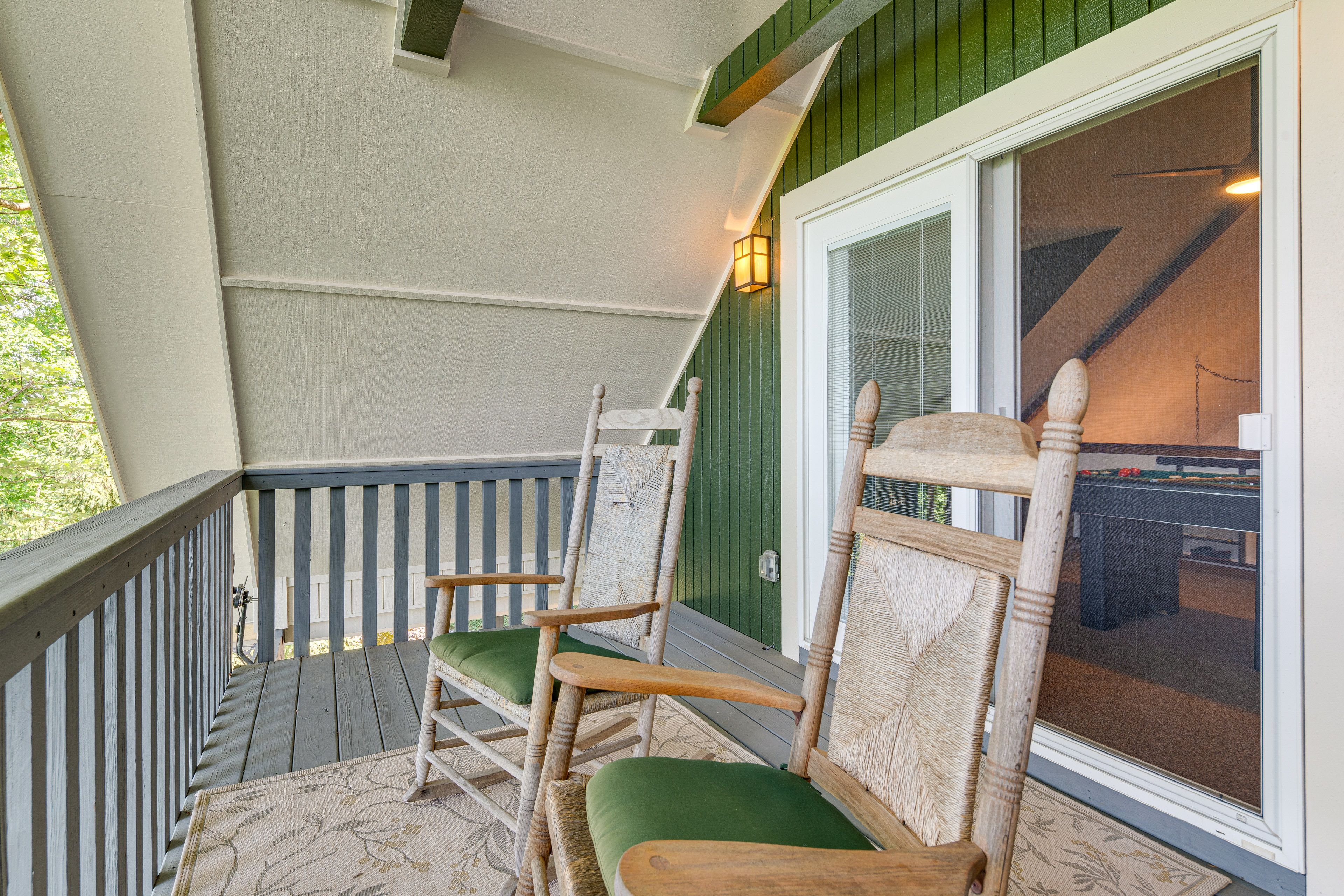 2nd-Floor Balcony