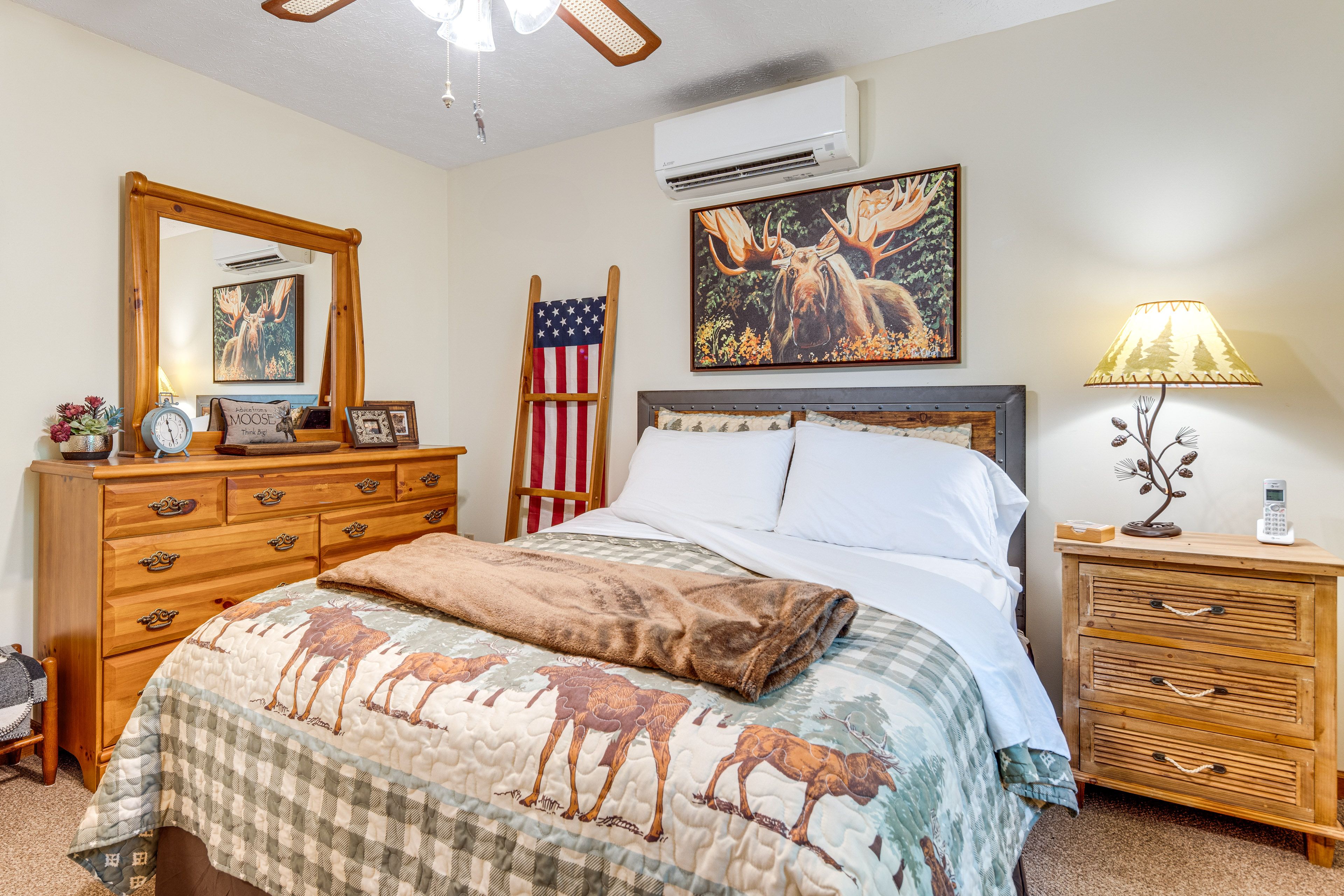 Bedroom 3 | 2nd Floor | Queen Bed