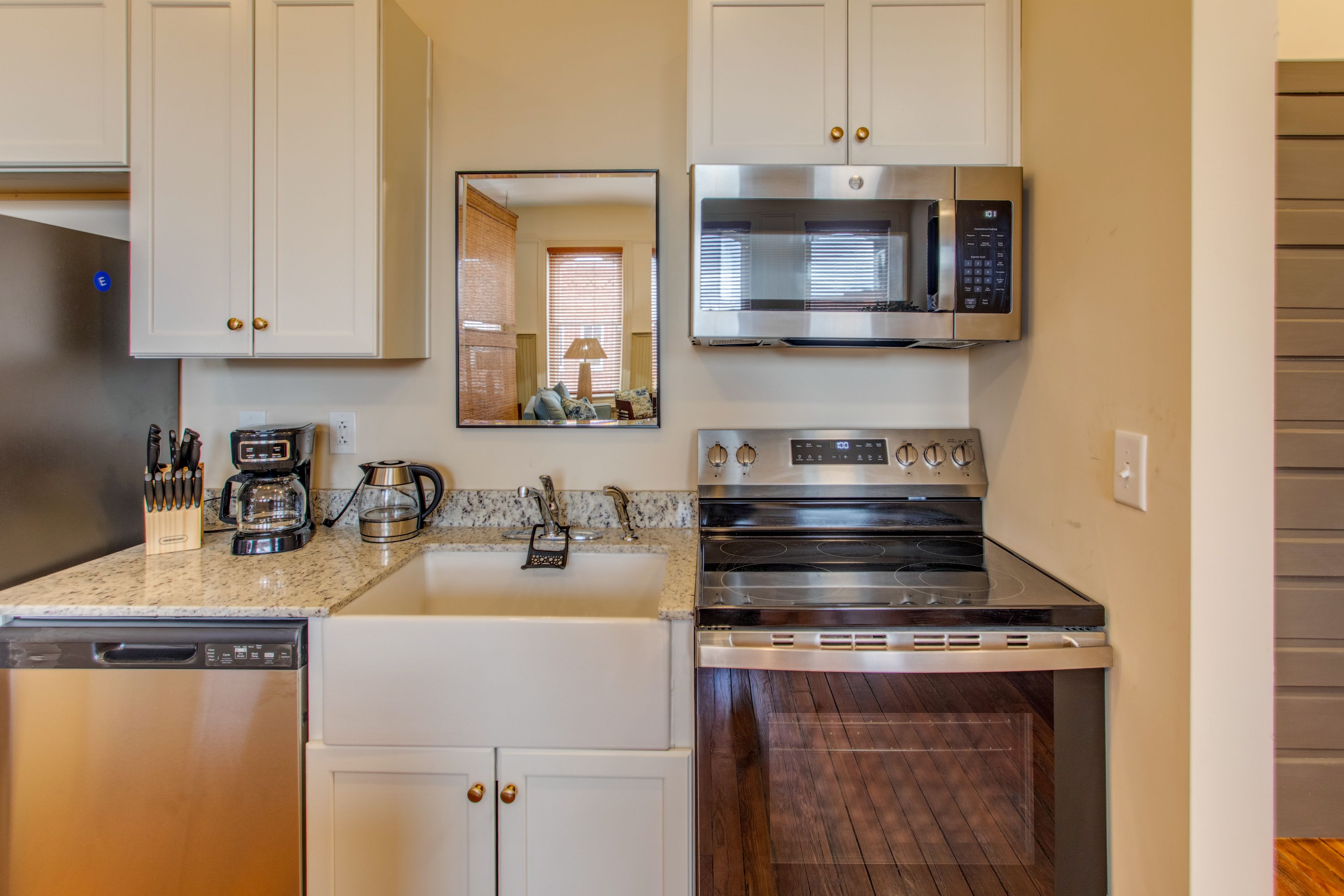 Kitchen | Refrigerator