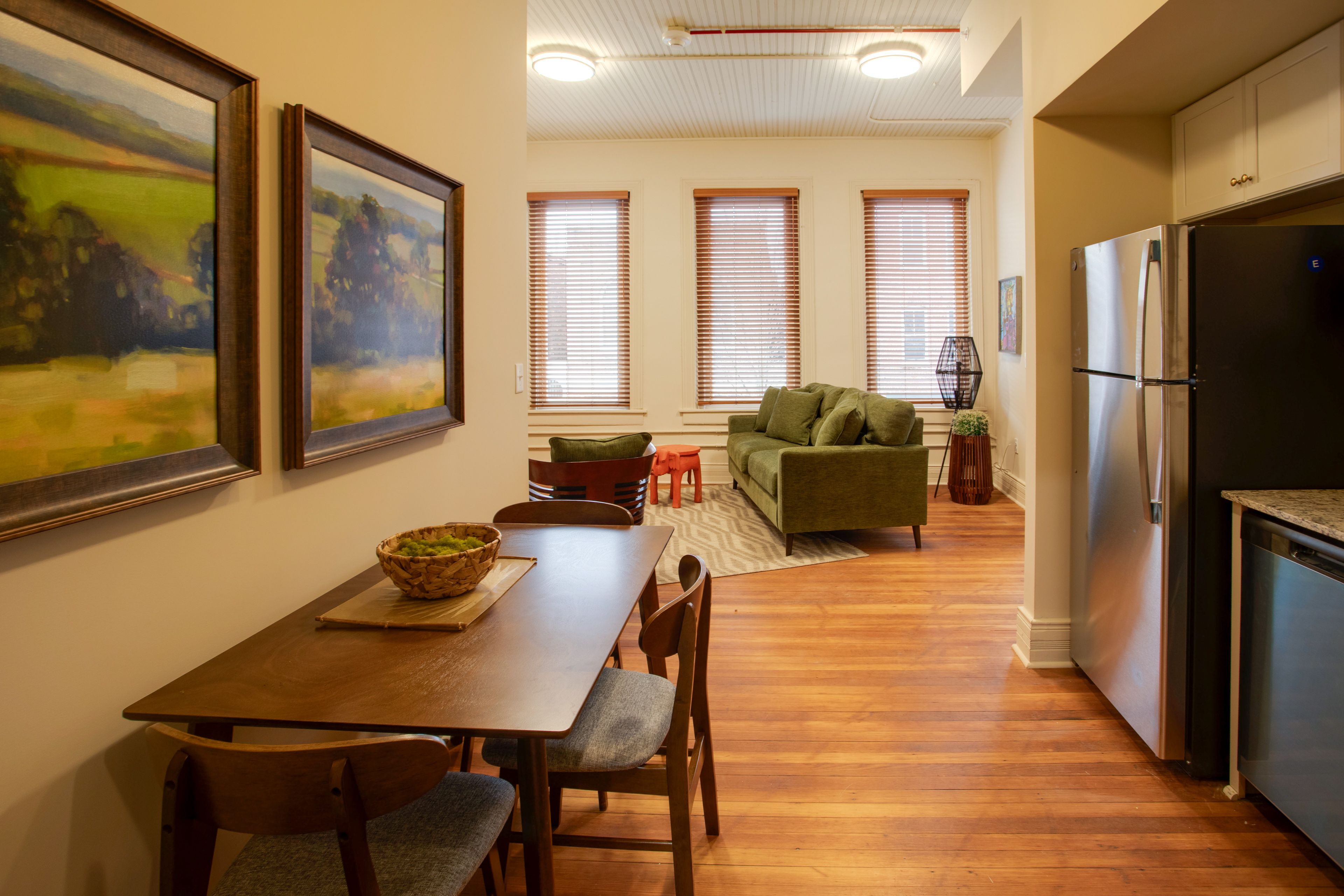 Kitchen | Dining Area
