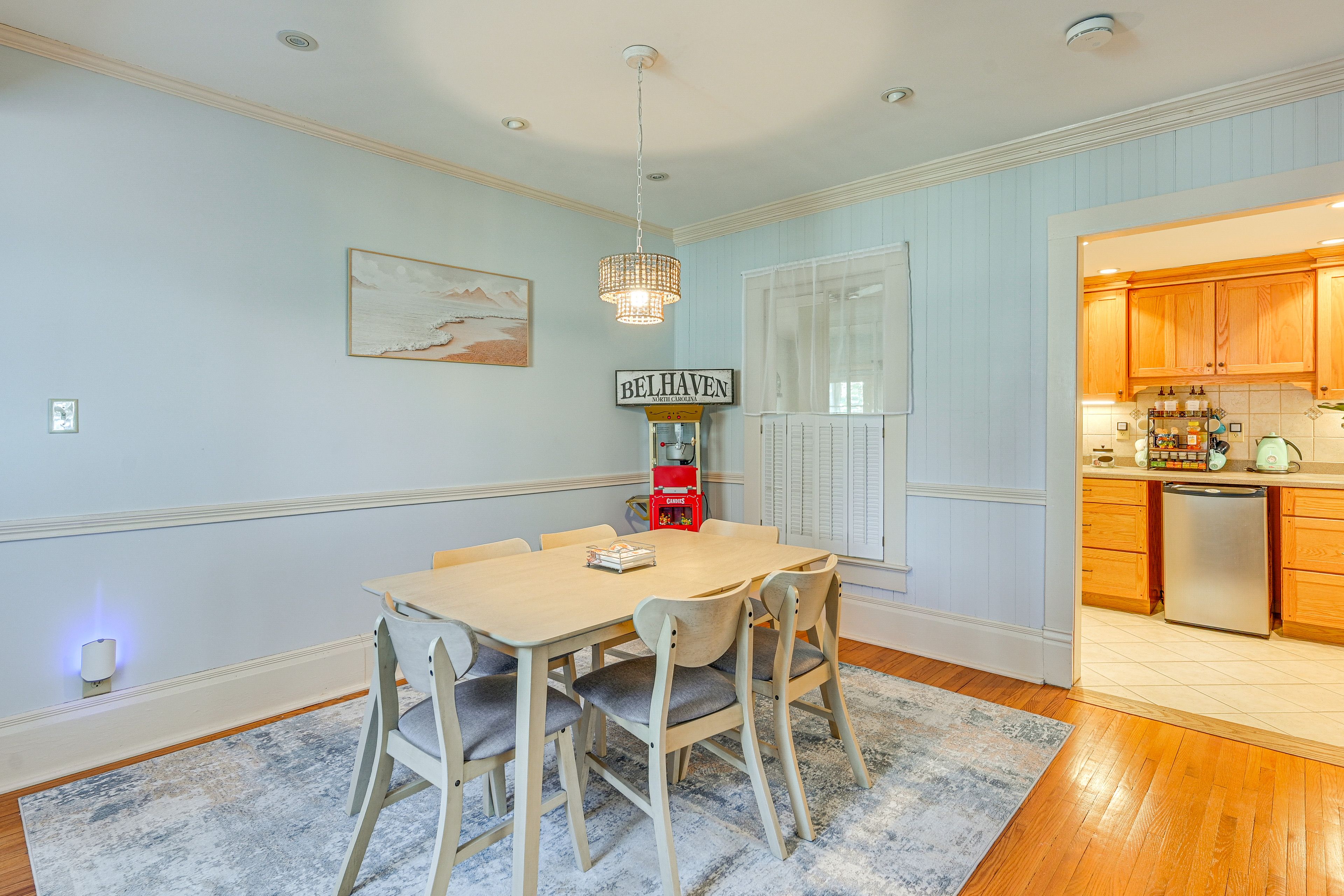 Dining Room | Main Level