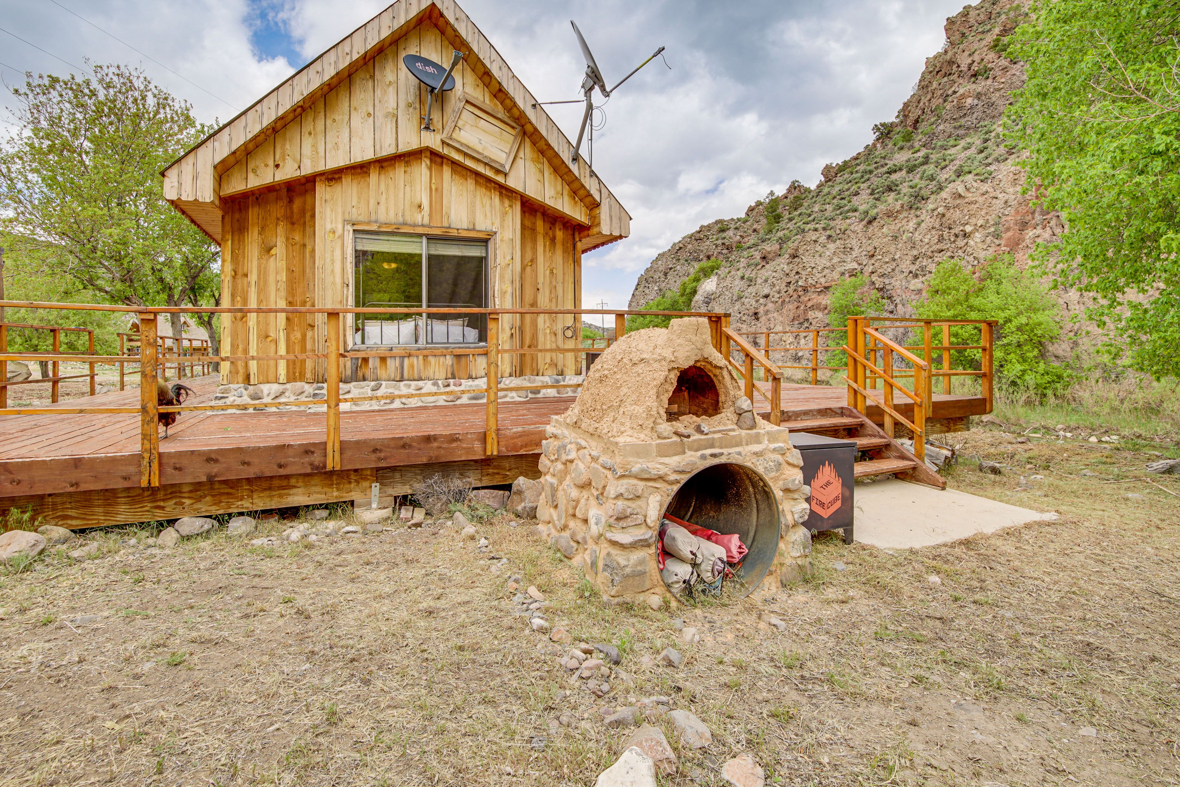 Exterior | Pizza Oven