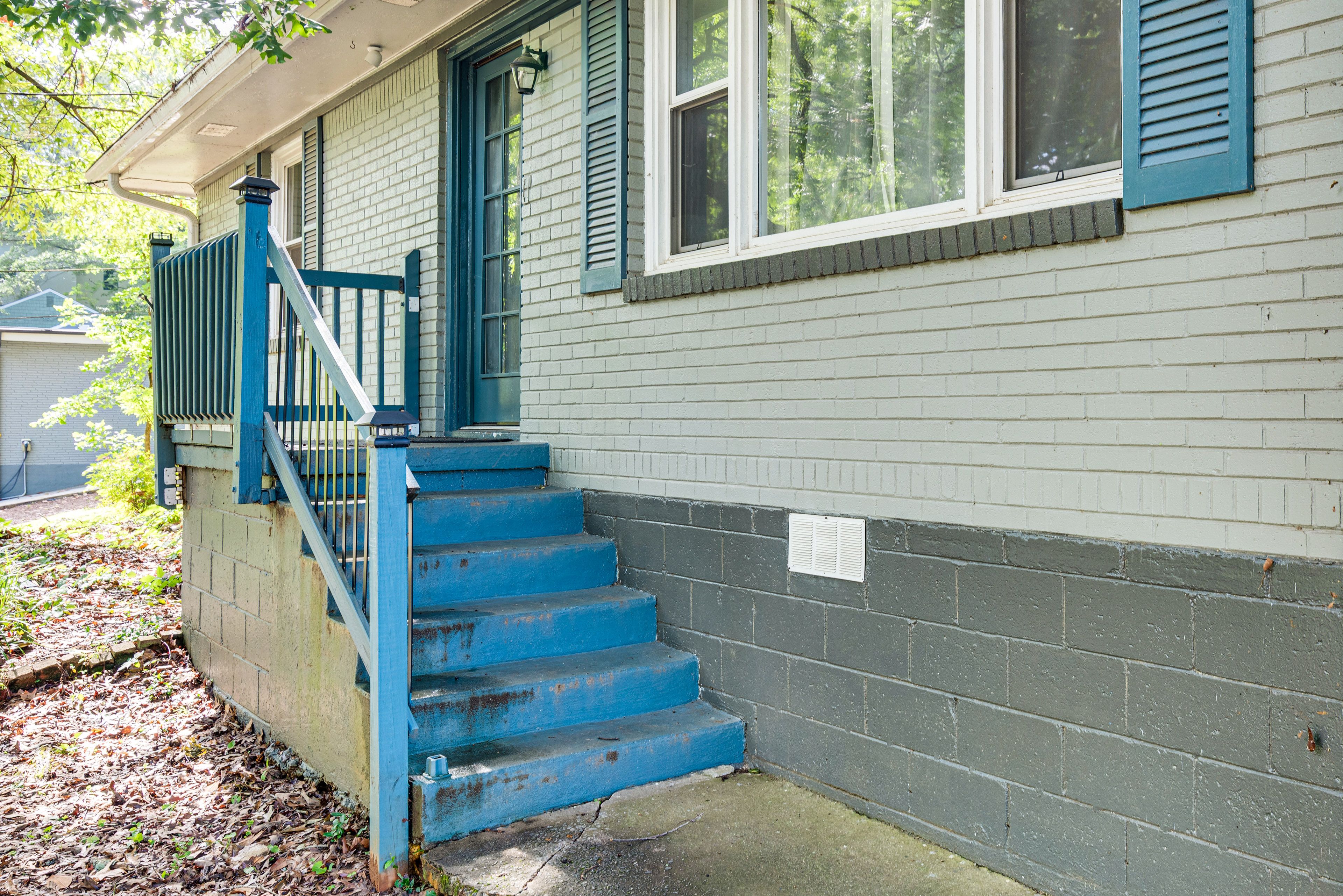 House Exterior | Keyless Entry