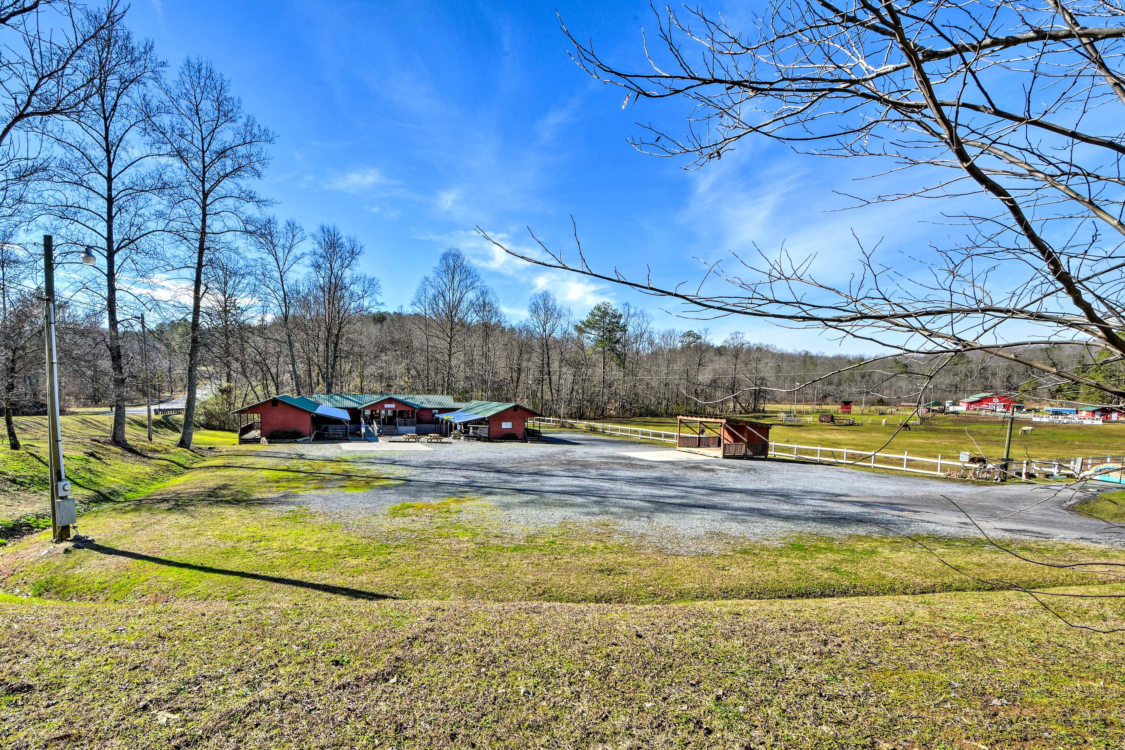 Coosawattee River Resort Community Amenities