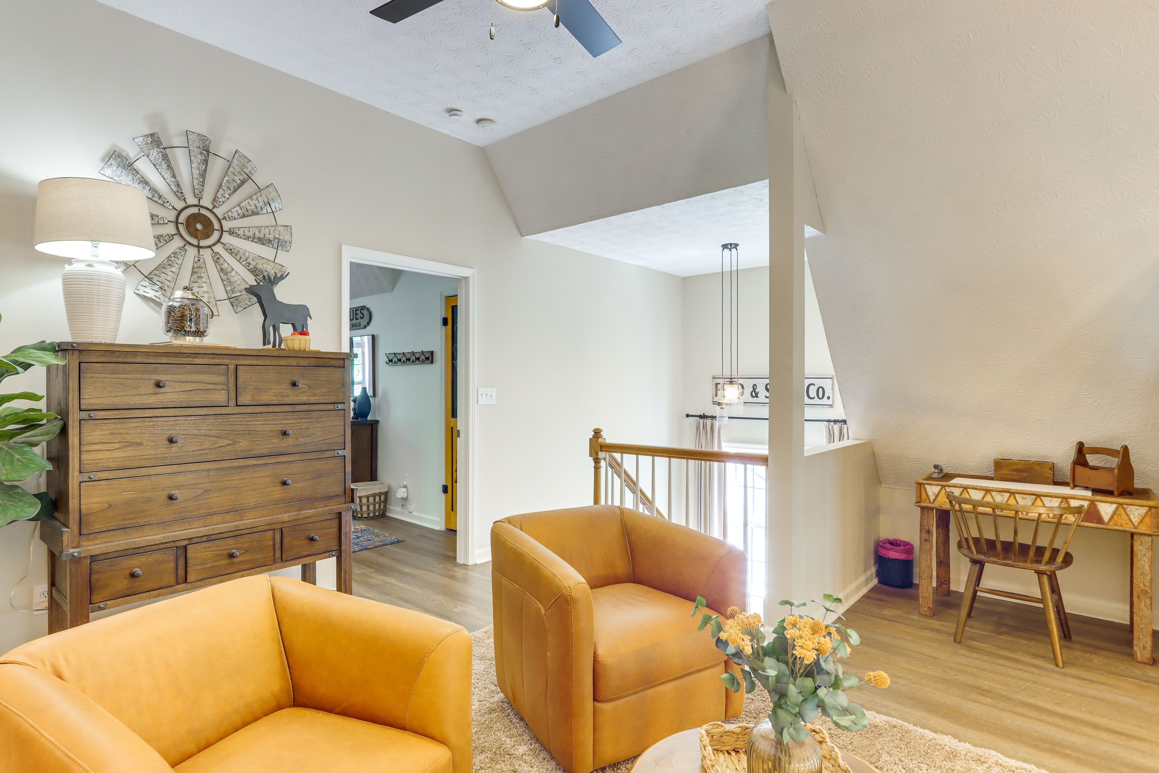 Upper-Level Landing | Laundry Machines