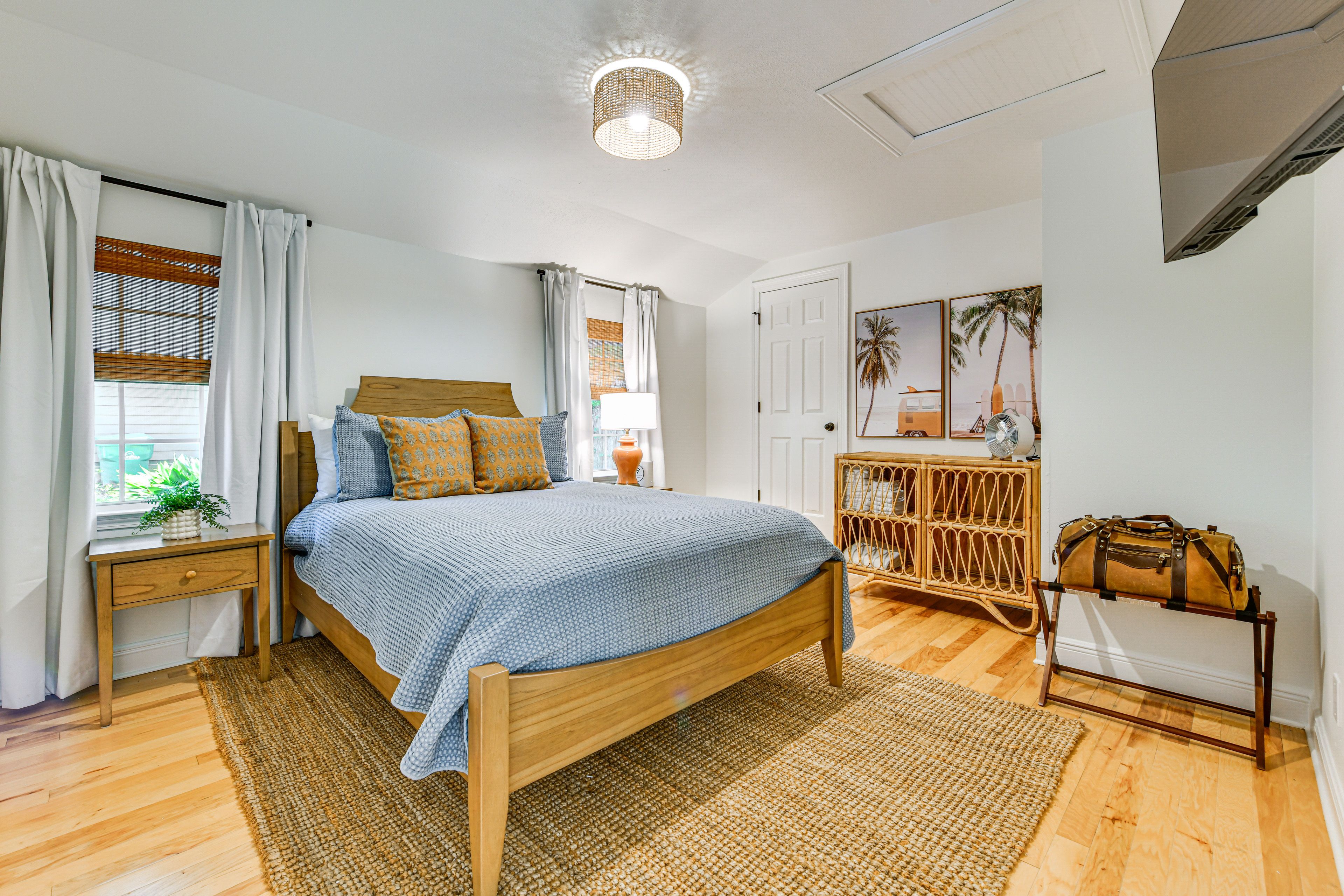 Bedroom 2 | Queen Bed | Linens Provided