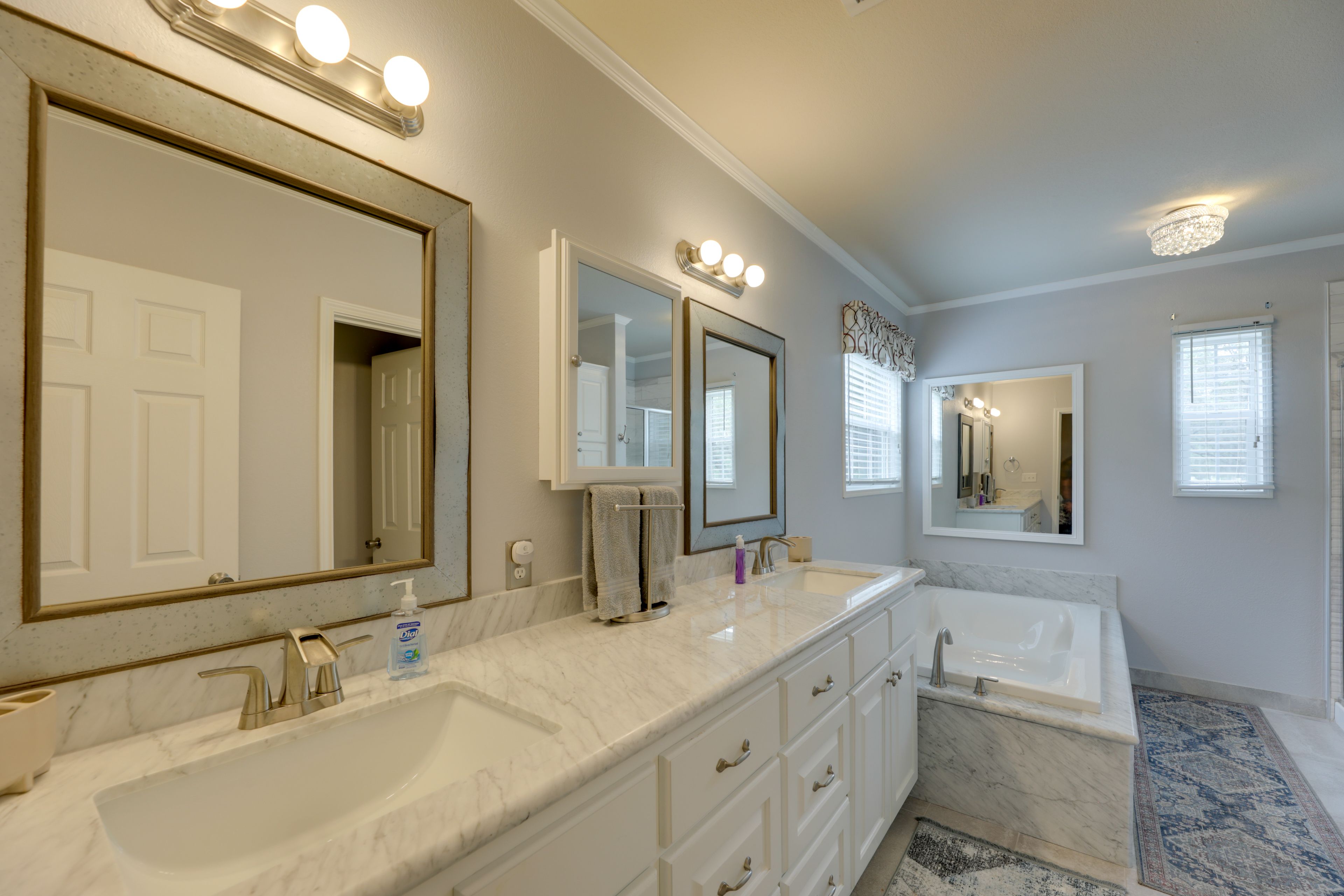 En-Suite Bathroom