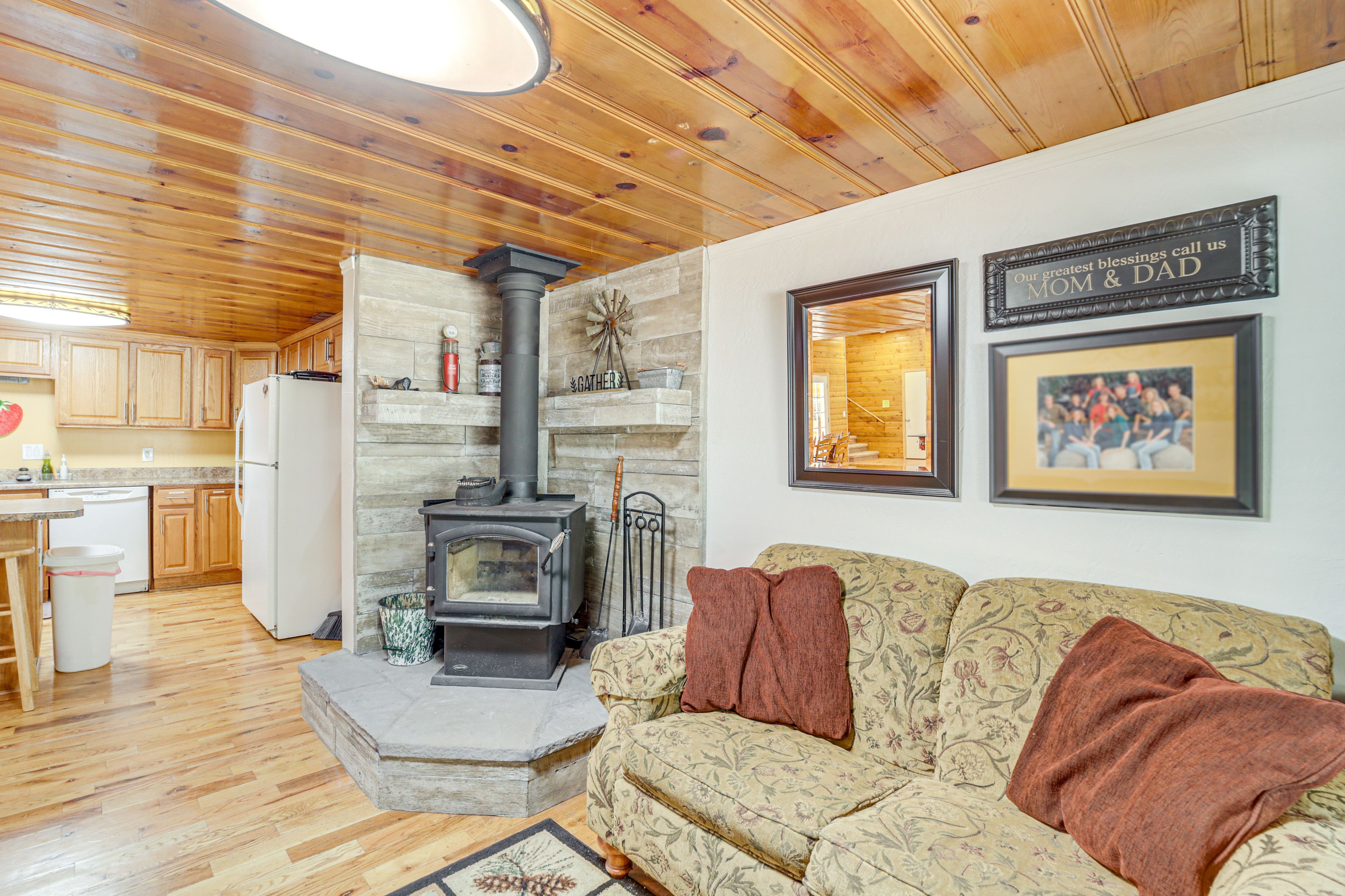 Sitting Room | 1st Floor