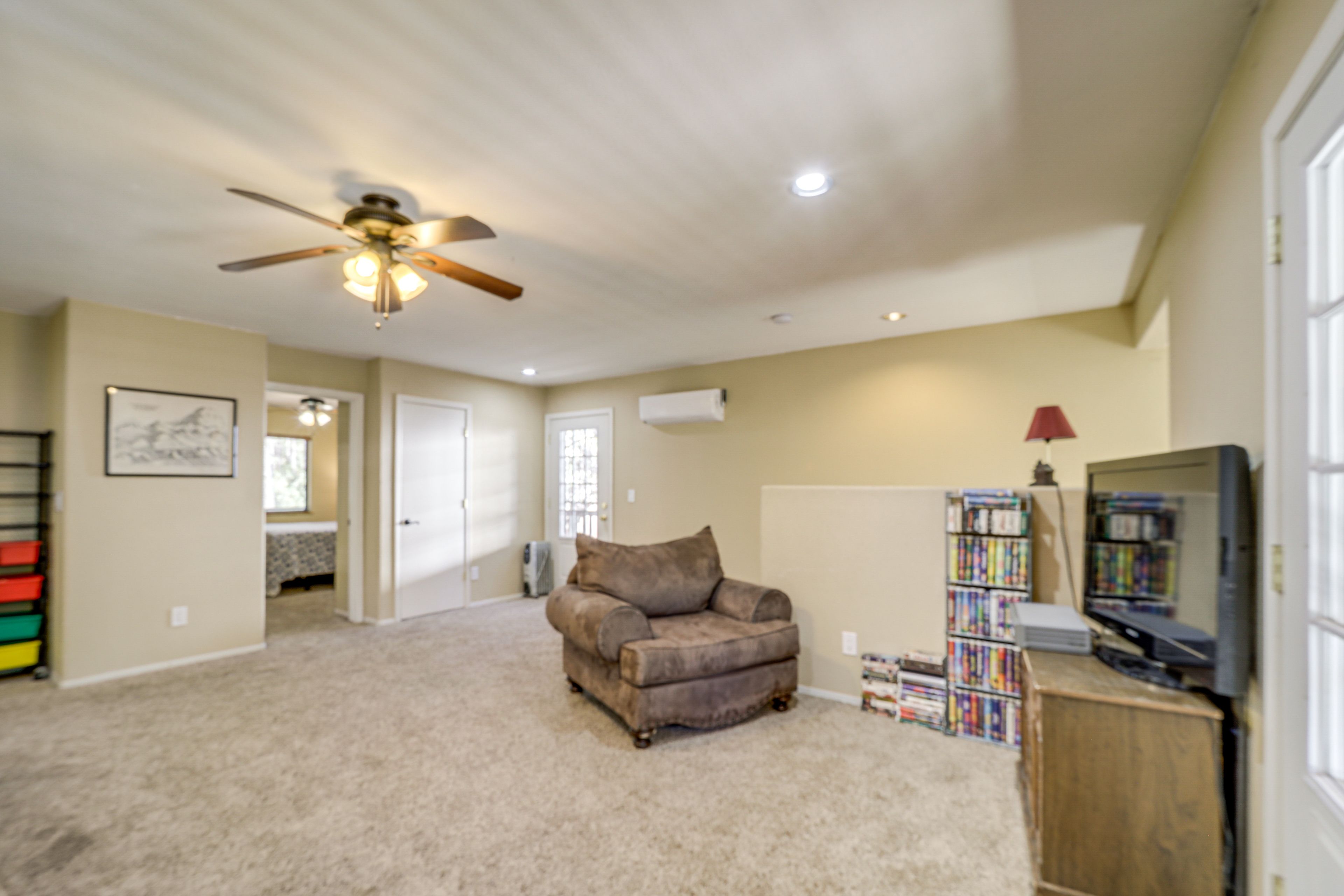 TV Room | 2nd Floor