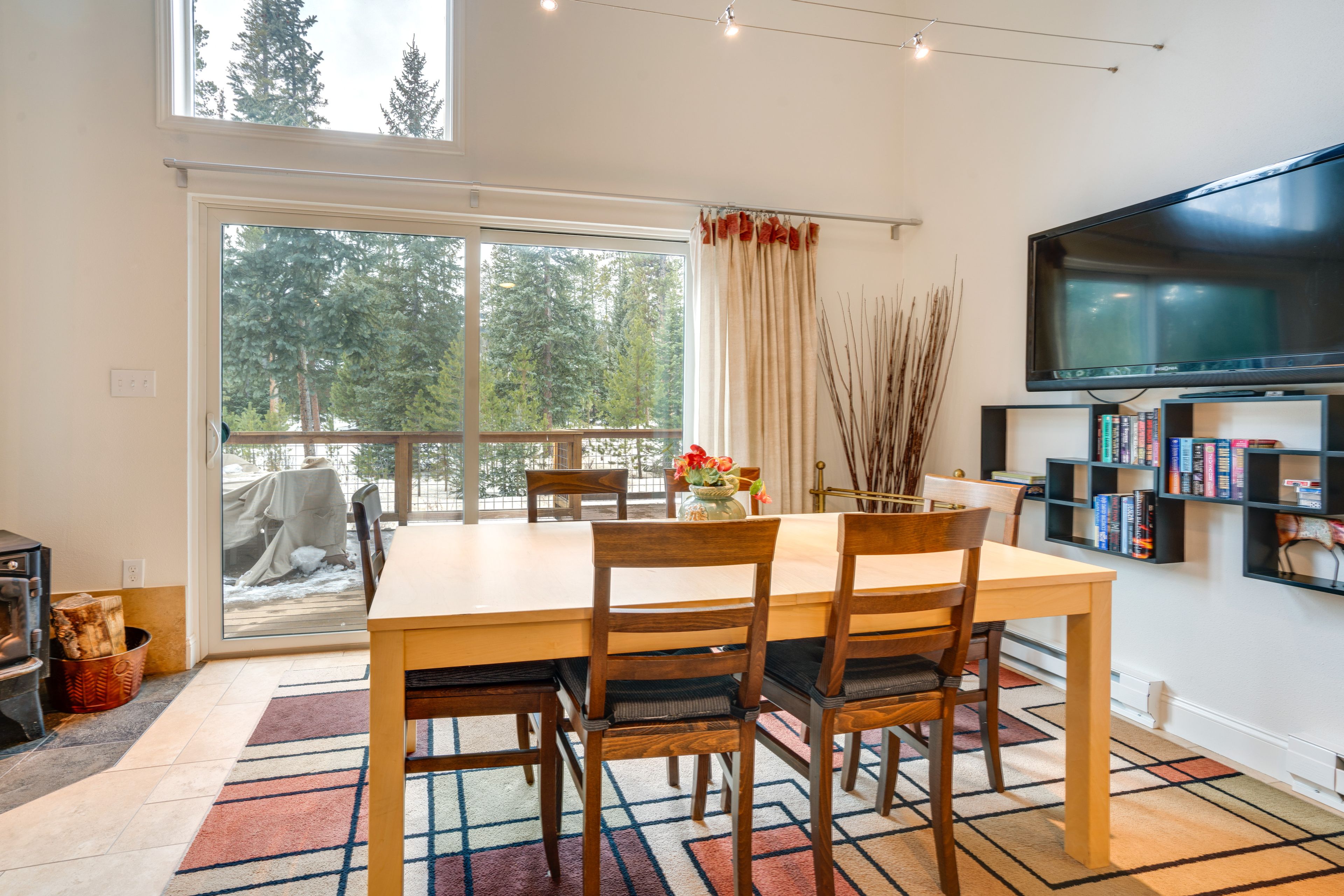 Dining Area | 1st Floor | Wood-Burning Stove | Smart TV