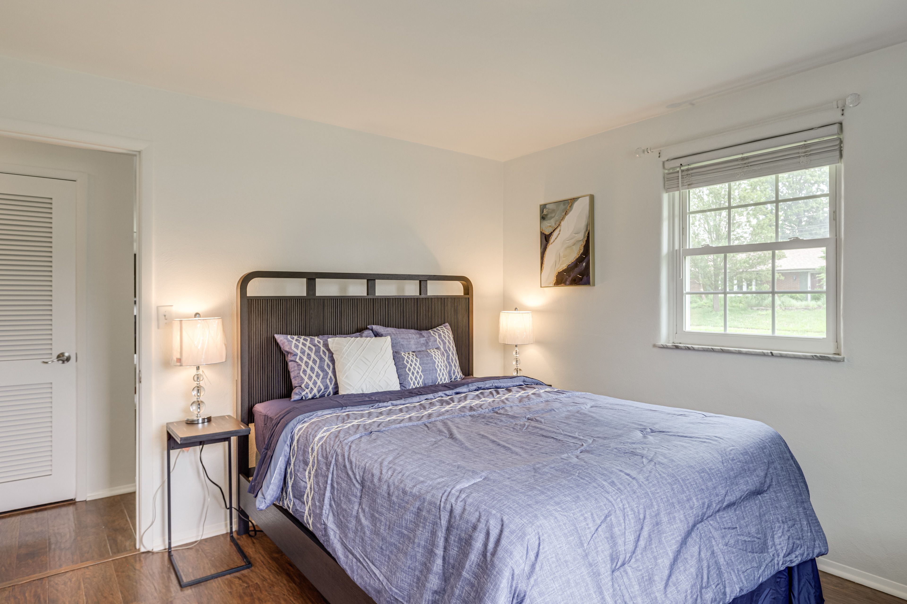 Bedroom 2 | Queen Bed