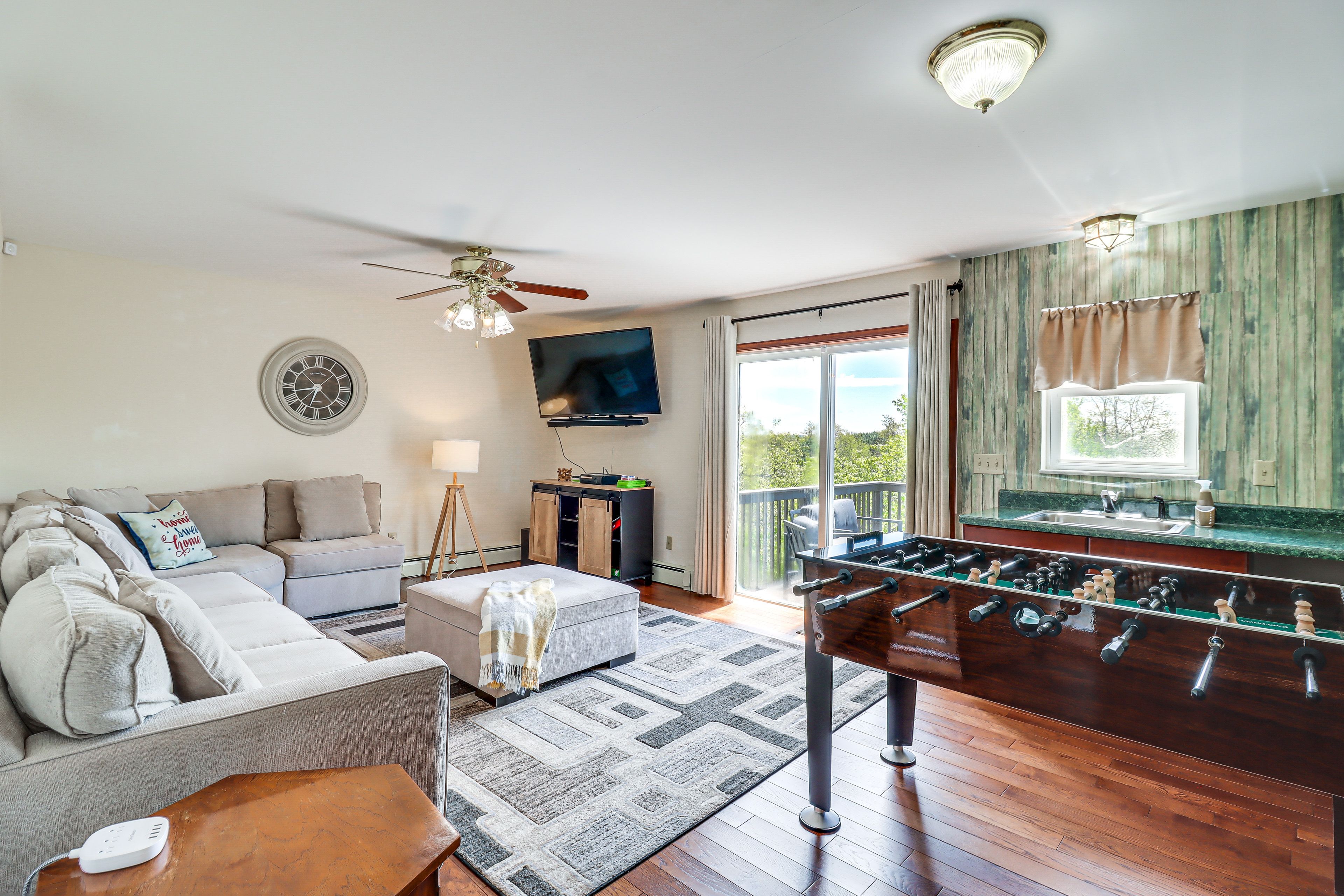 Game Room | 1st Floor | Foosball Table | Arcade Machine | Smart TV | Wet Bar