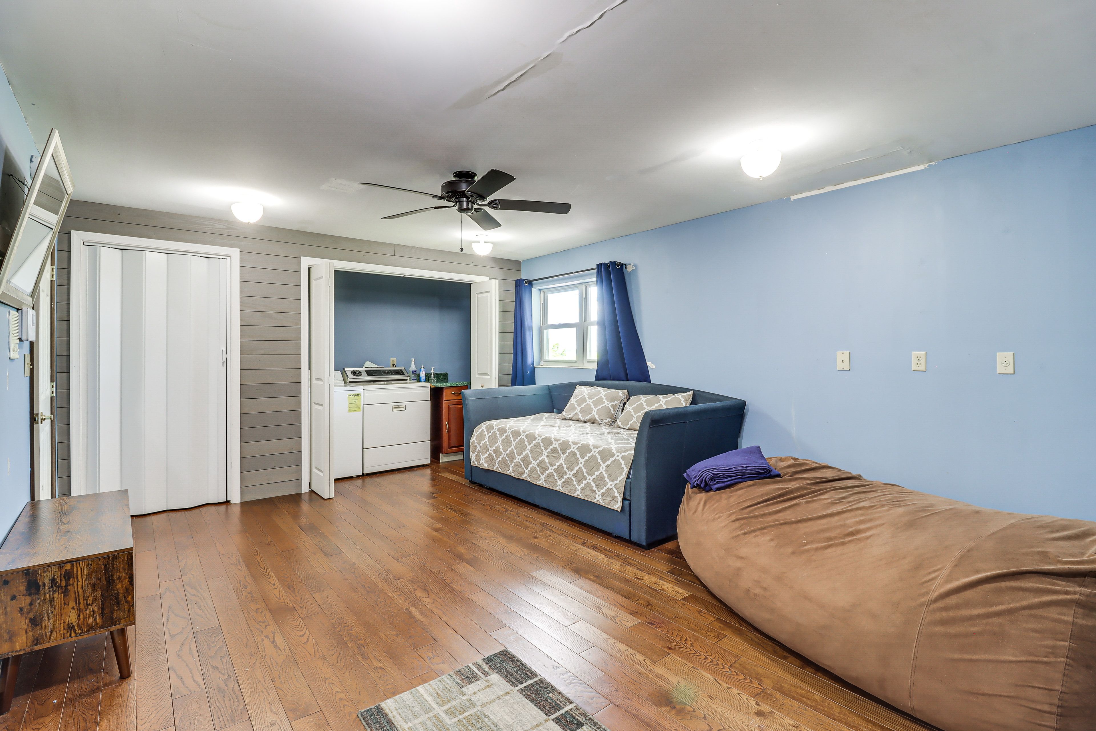 Bonus Room | 1st Floor | Twin Daybed w/ Twin Trundle | Washer/Dryer