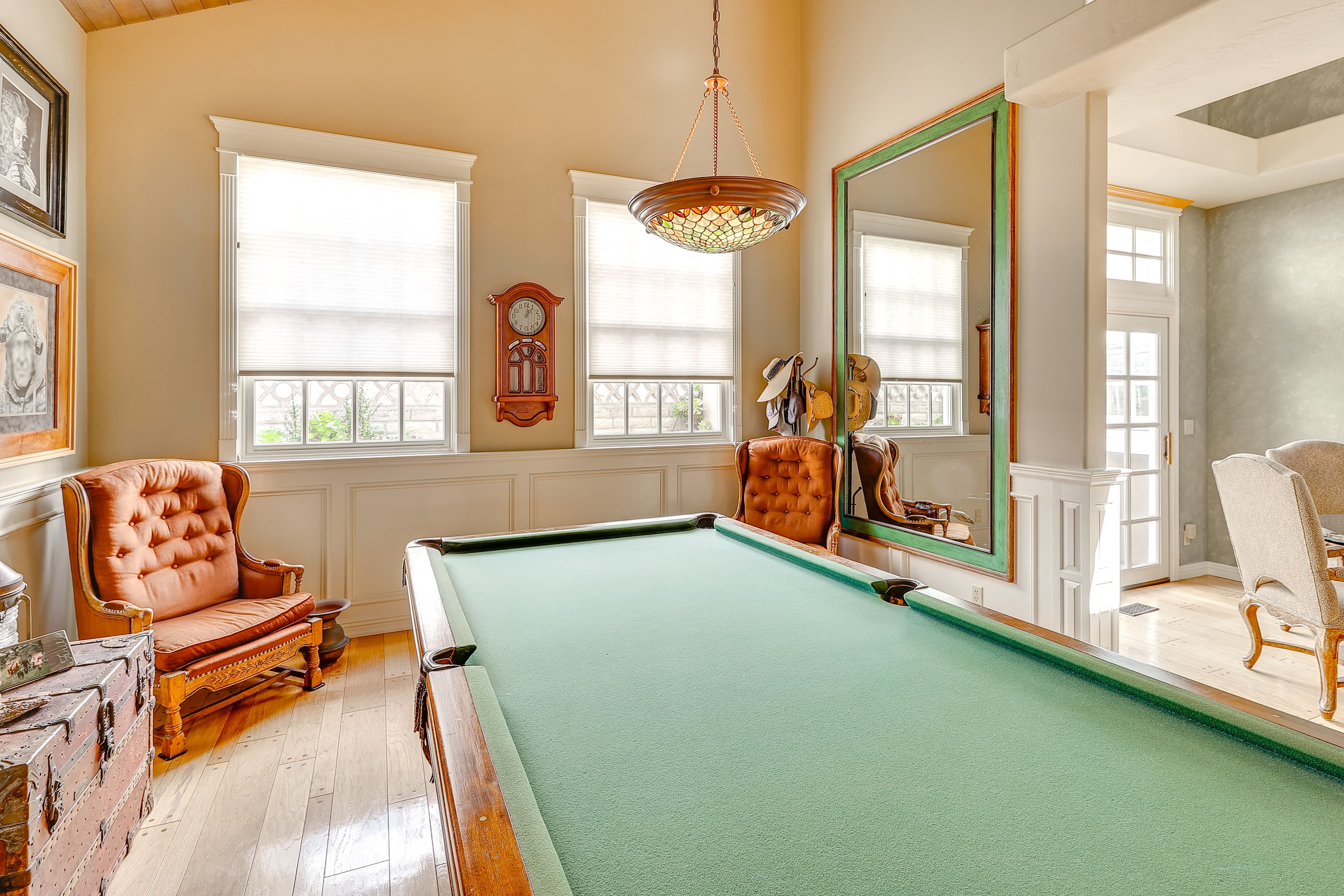 Bonus Room | Pool Table