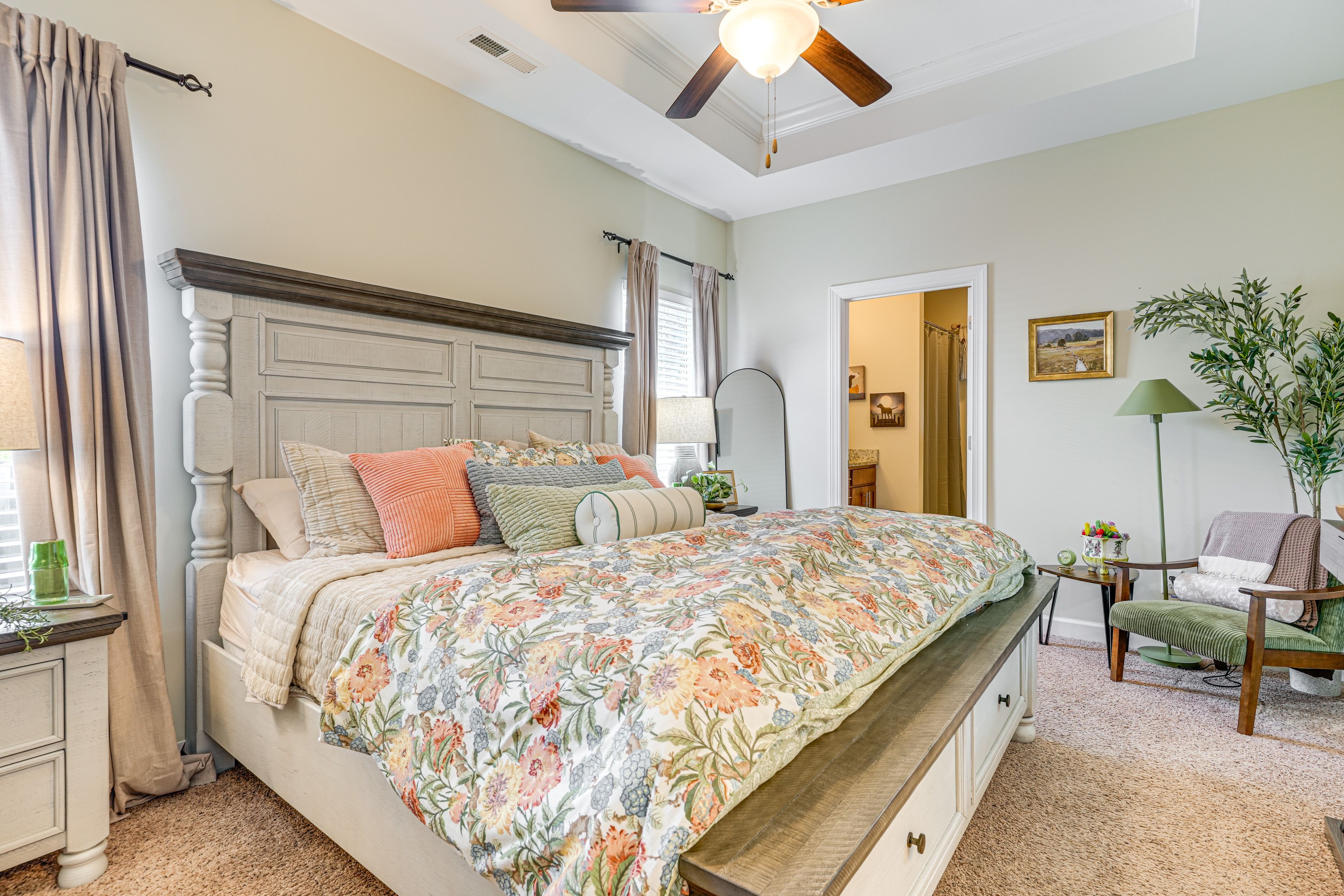 Bedroom 1 | King Bed | Smart TV