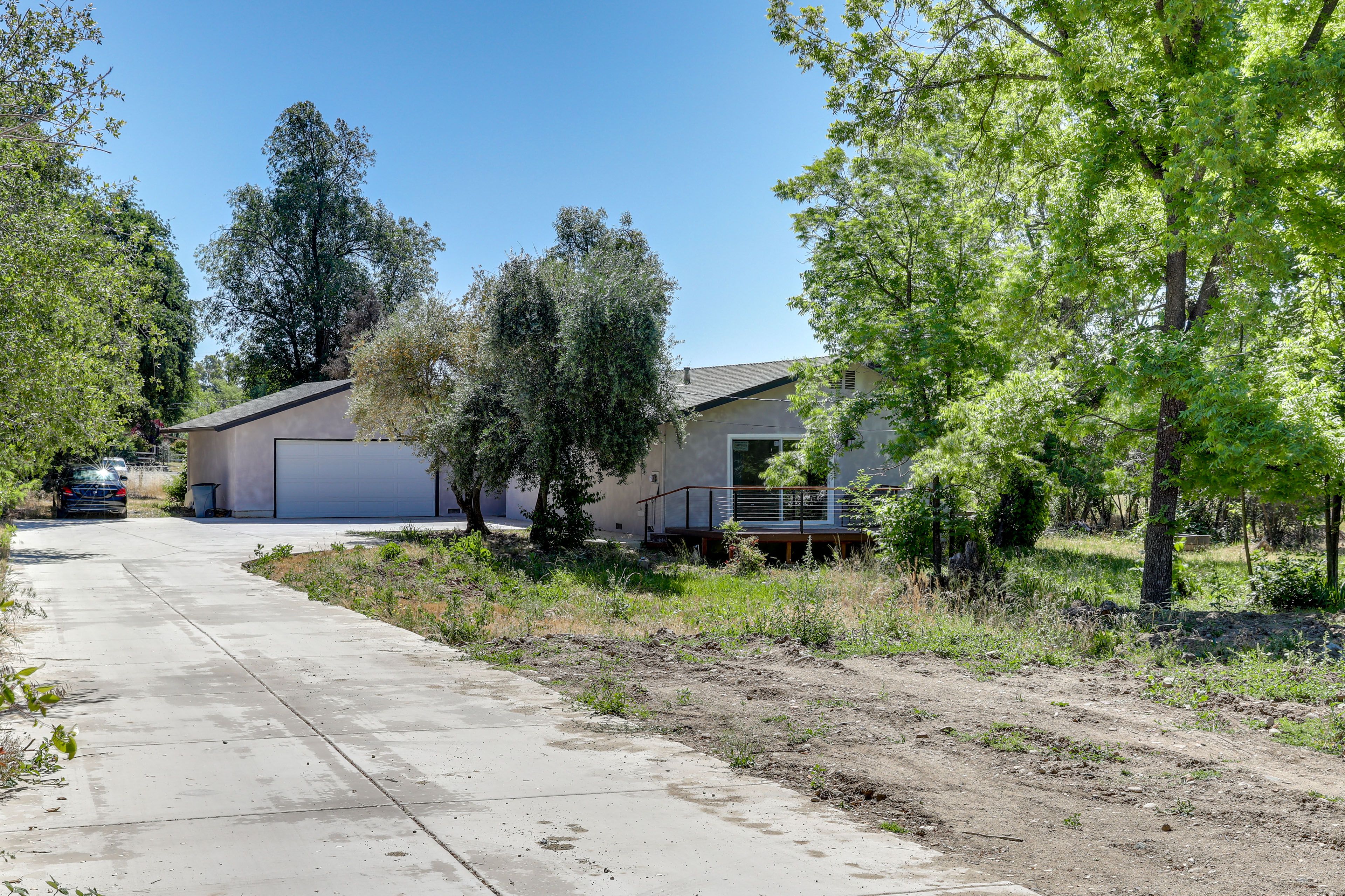 Parking | Driveway (2 Vehicles) | RV/Trailer Parking