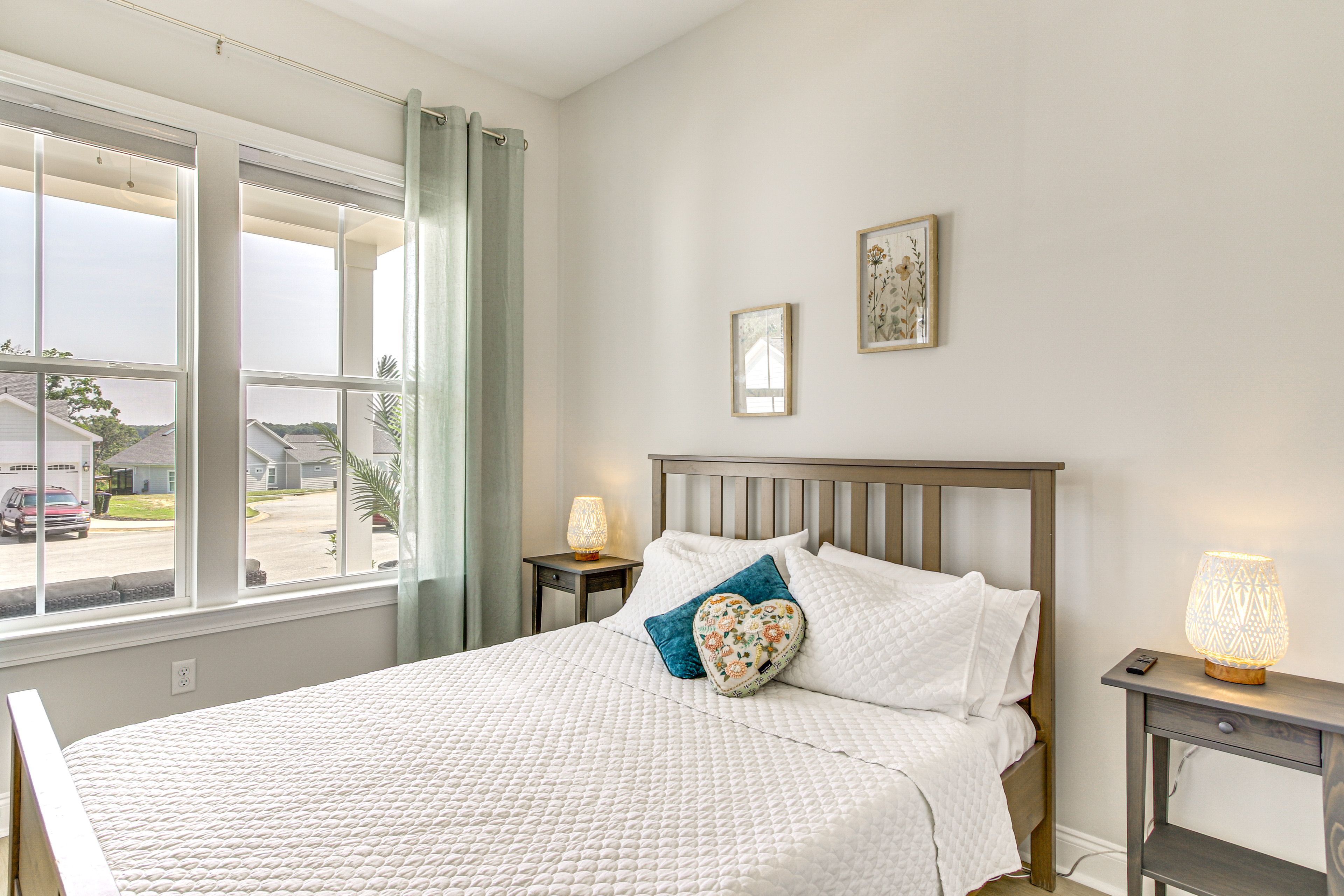 Bedroom 2 | Queen Bed | Main Level
