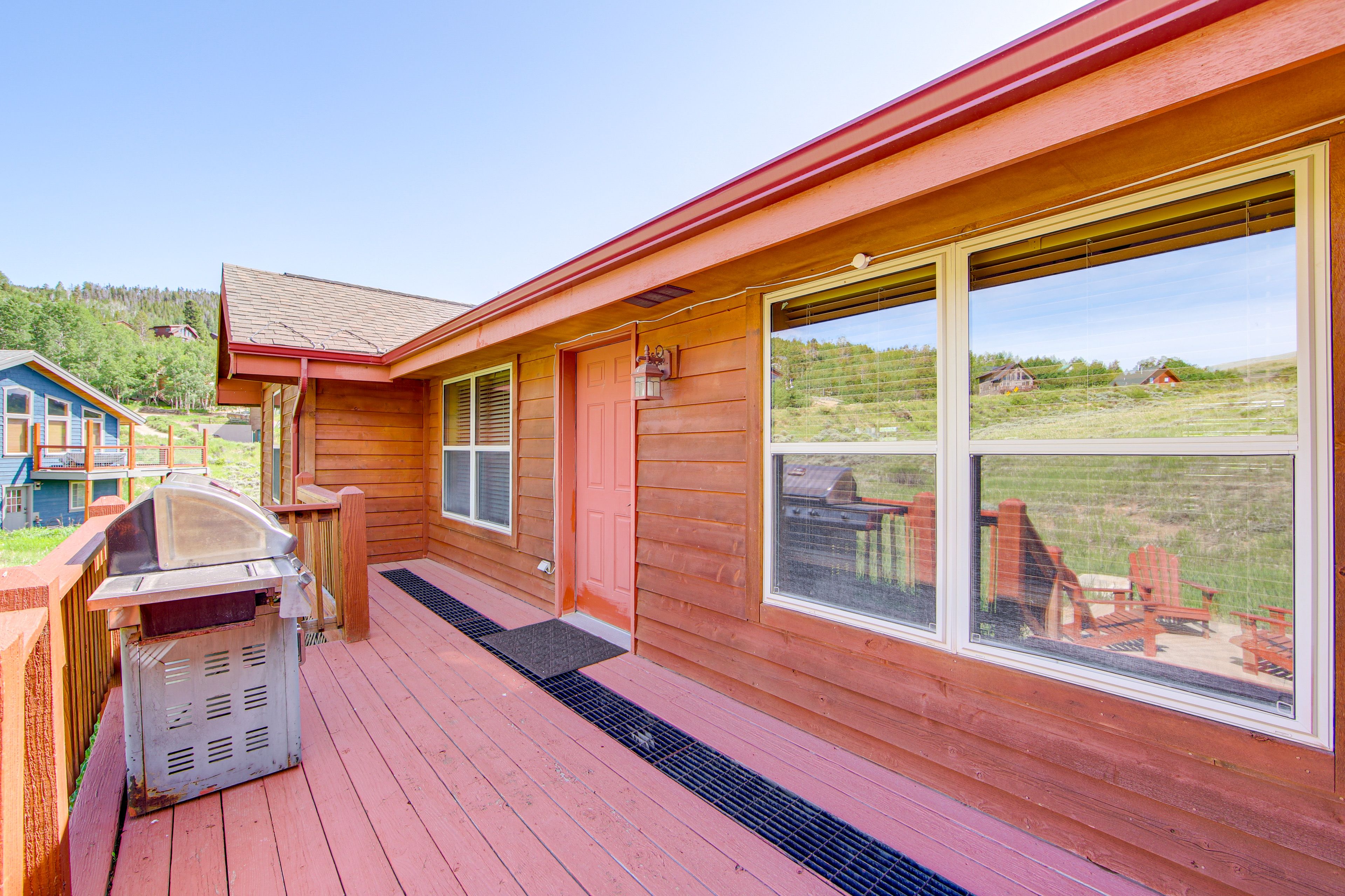Deck | Gas Grill