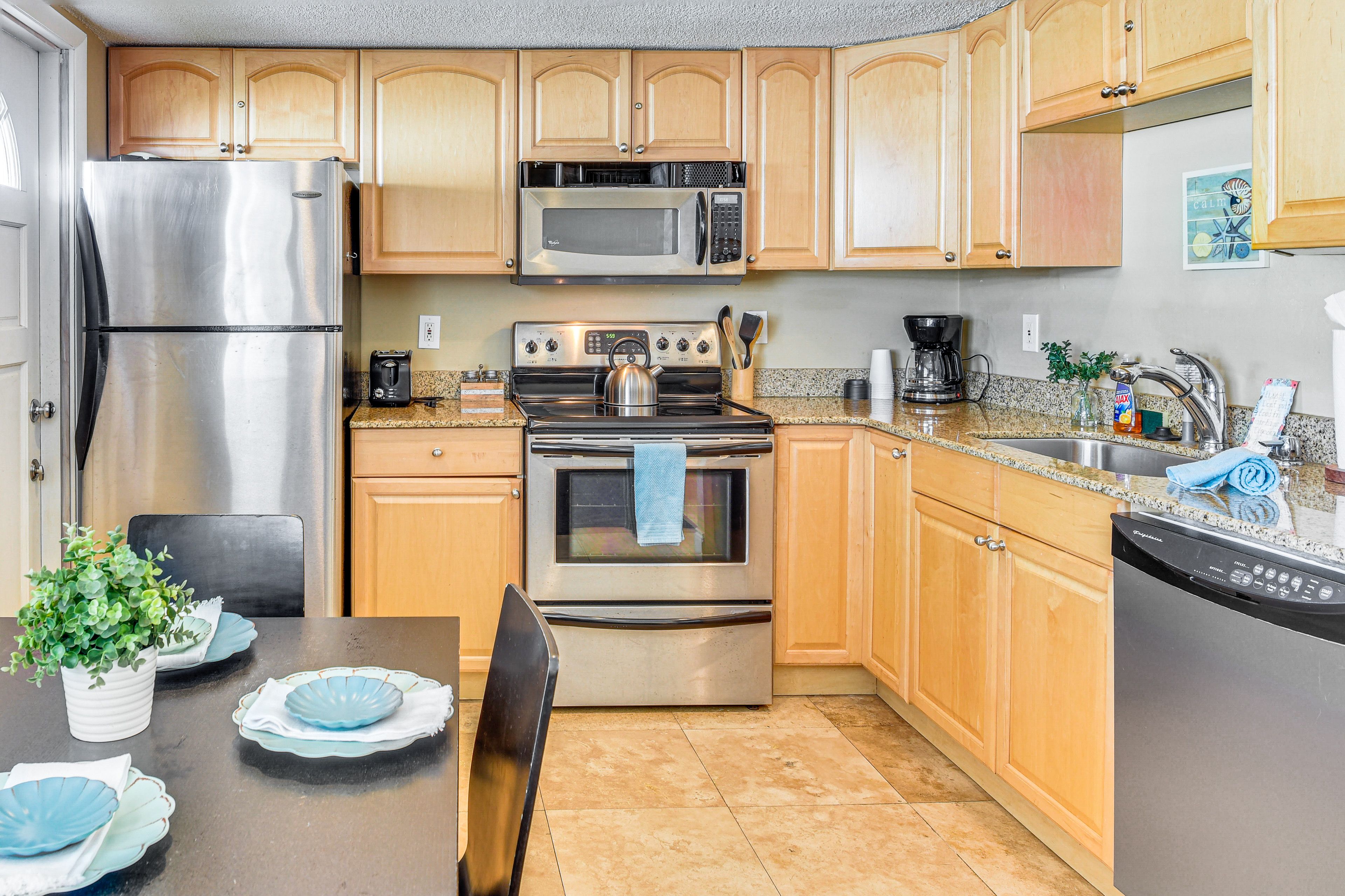 Kitchen | Trash Bags/Paper Towels