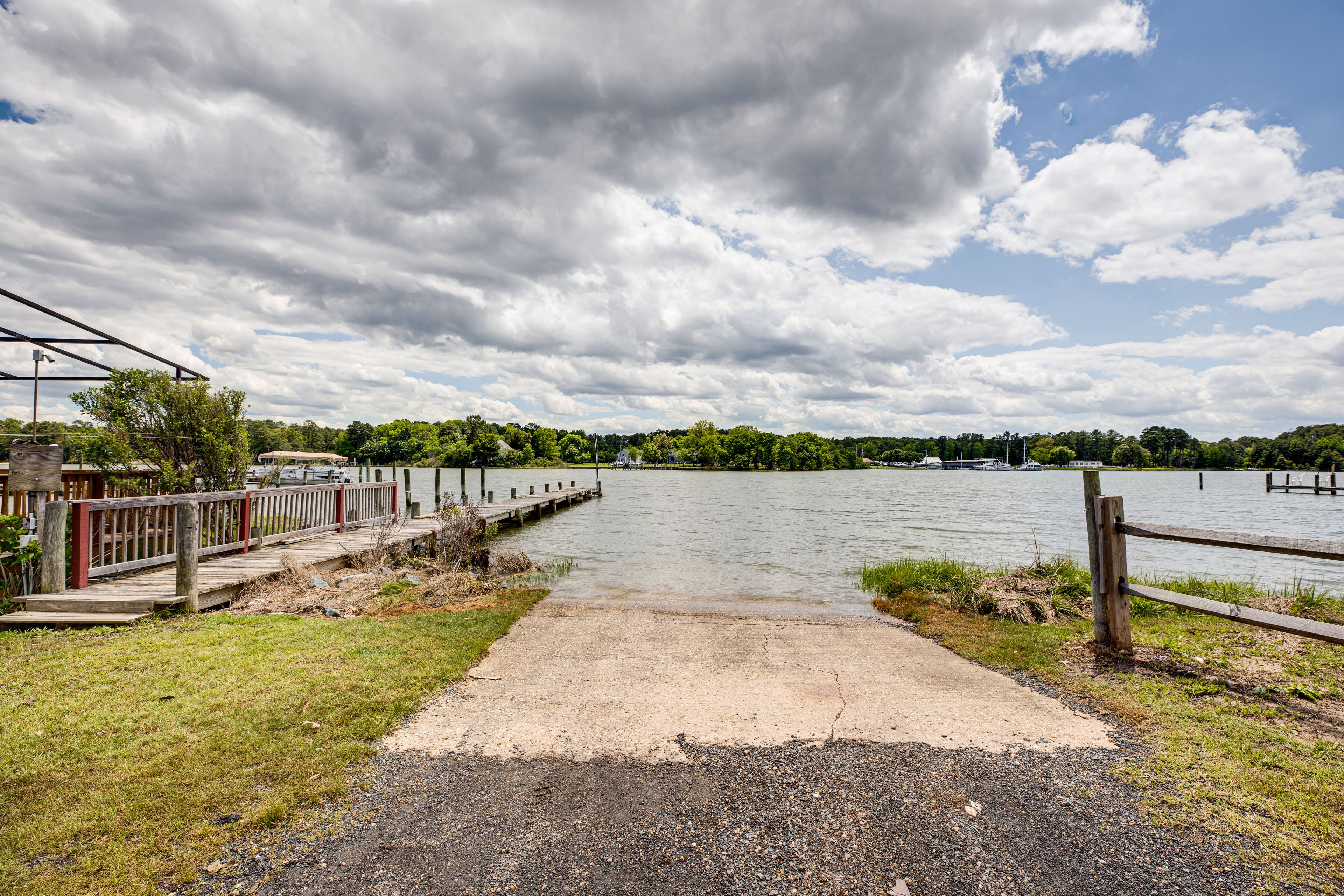 Boat Ramp & Dock Access