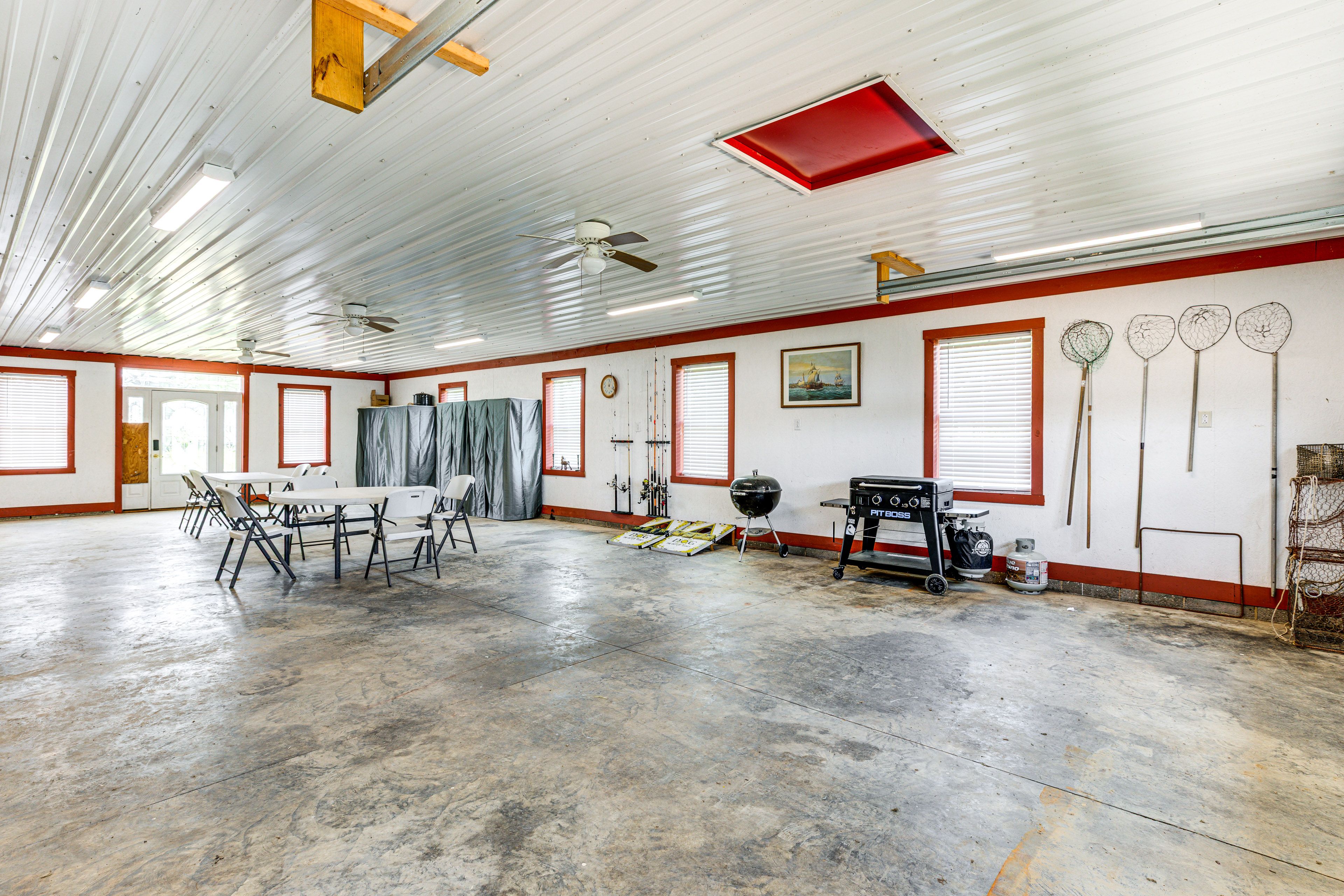Garage | Cornhole | Grills