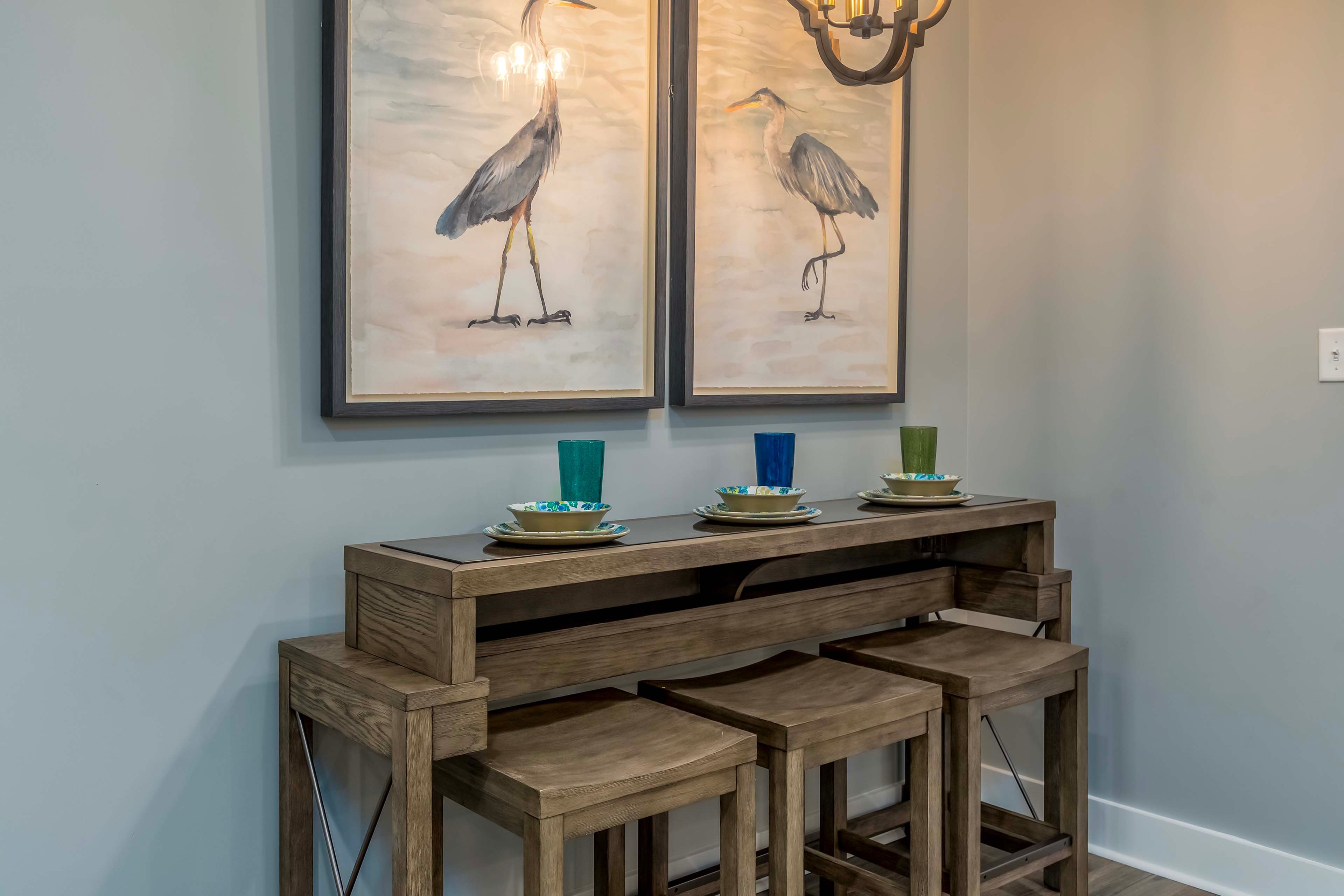 Dining Area | Dishware & Flatware Provided