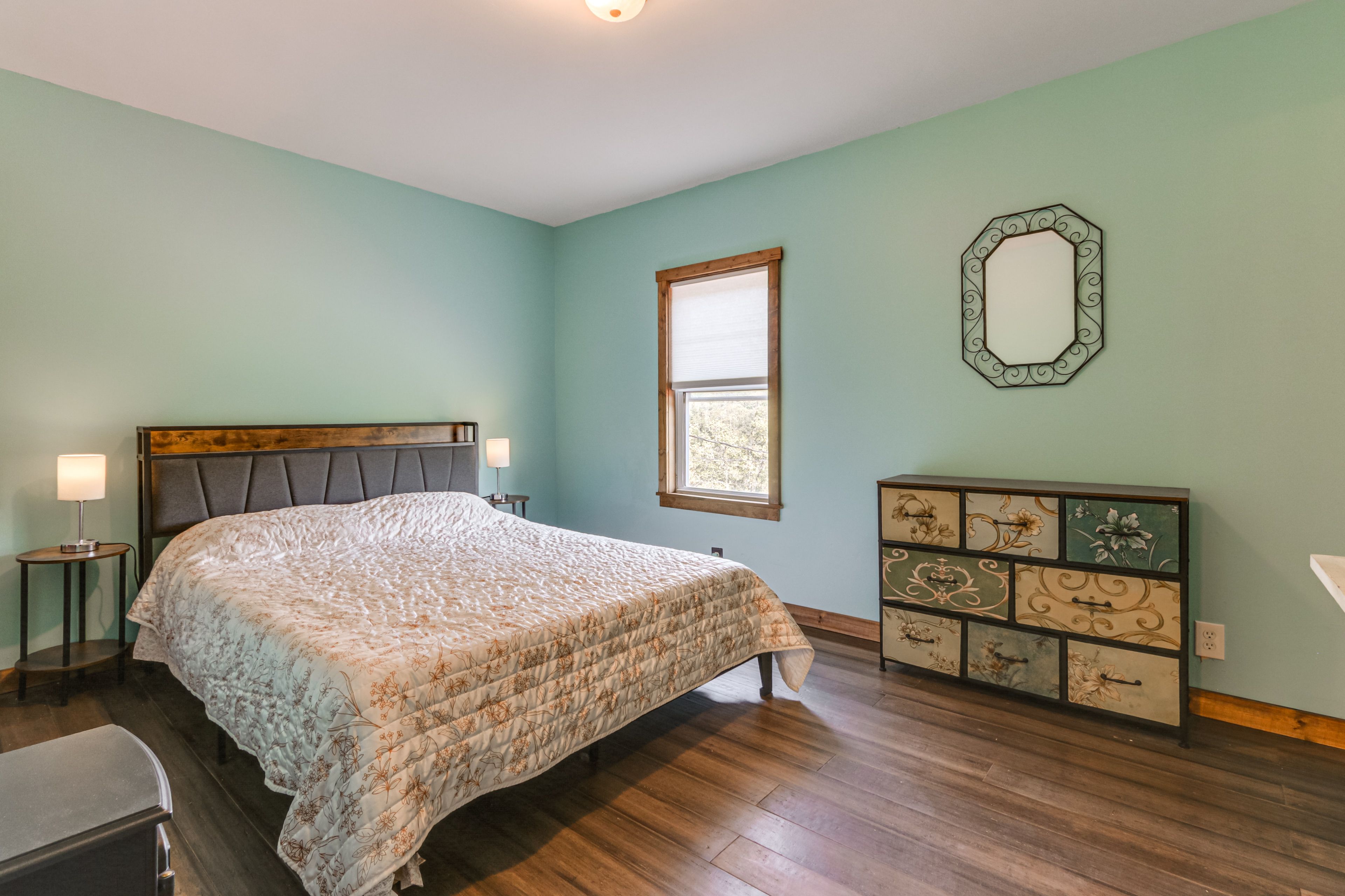 Bedroom 3 | 2nd Floor | Queen Bed