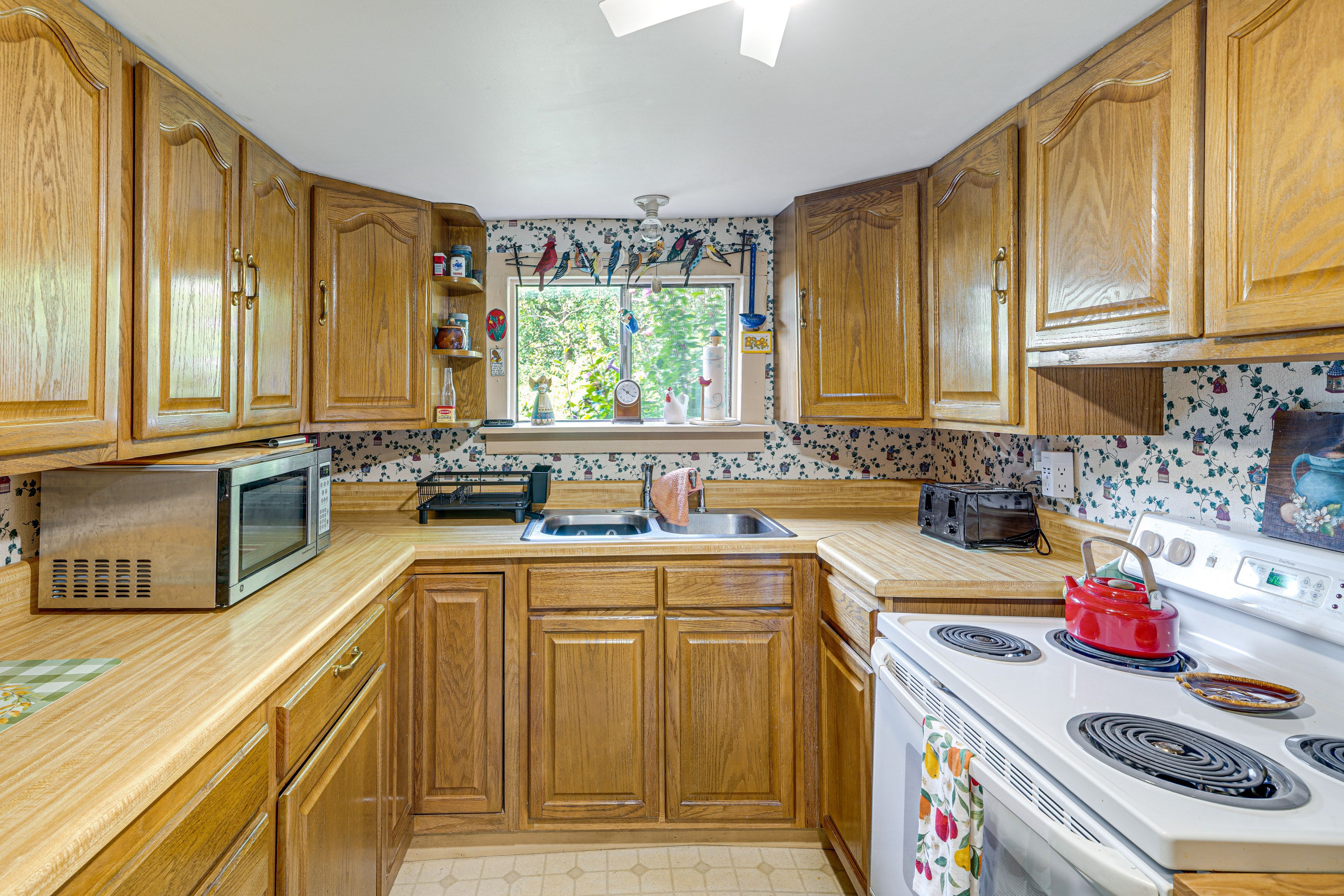 Kitchen | Toaster | Keurig Coffee Maker | Cooking Basics