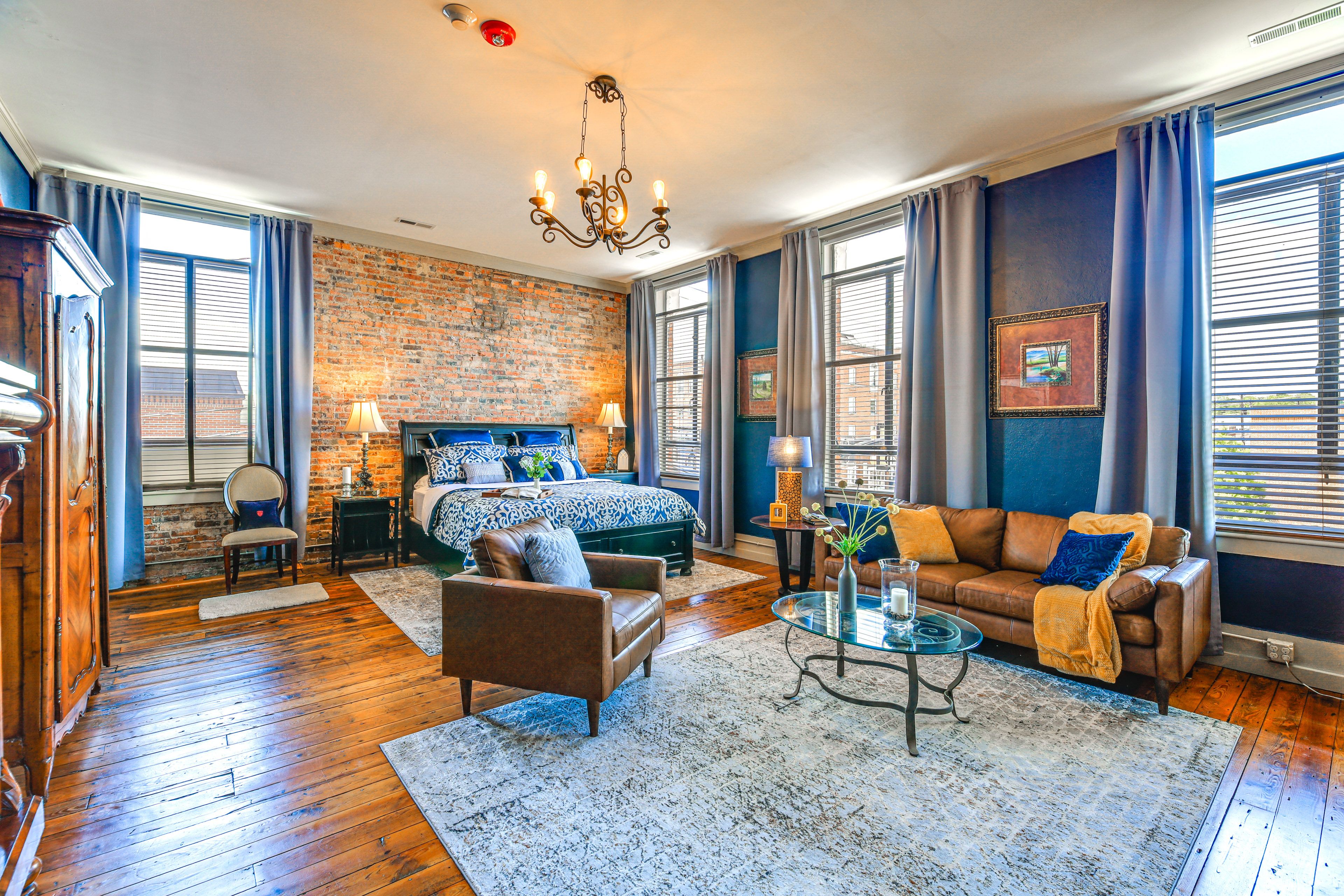 Bedroom 1 | King Bed | Linens