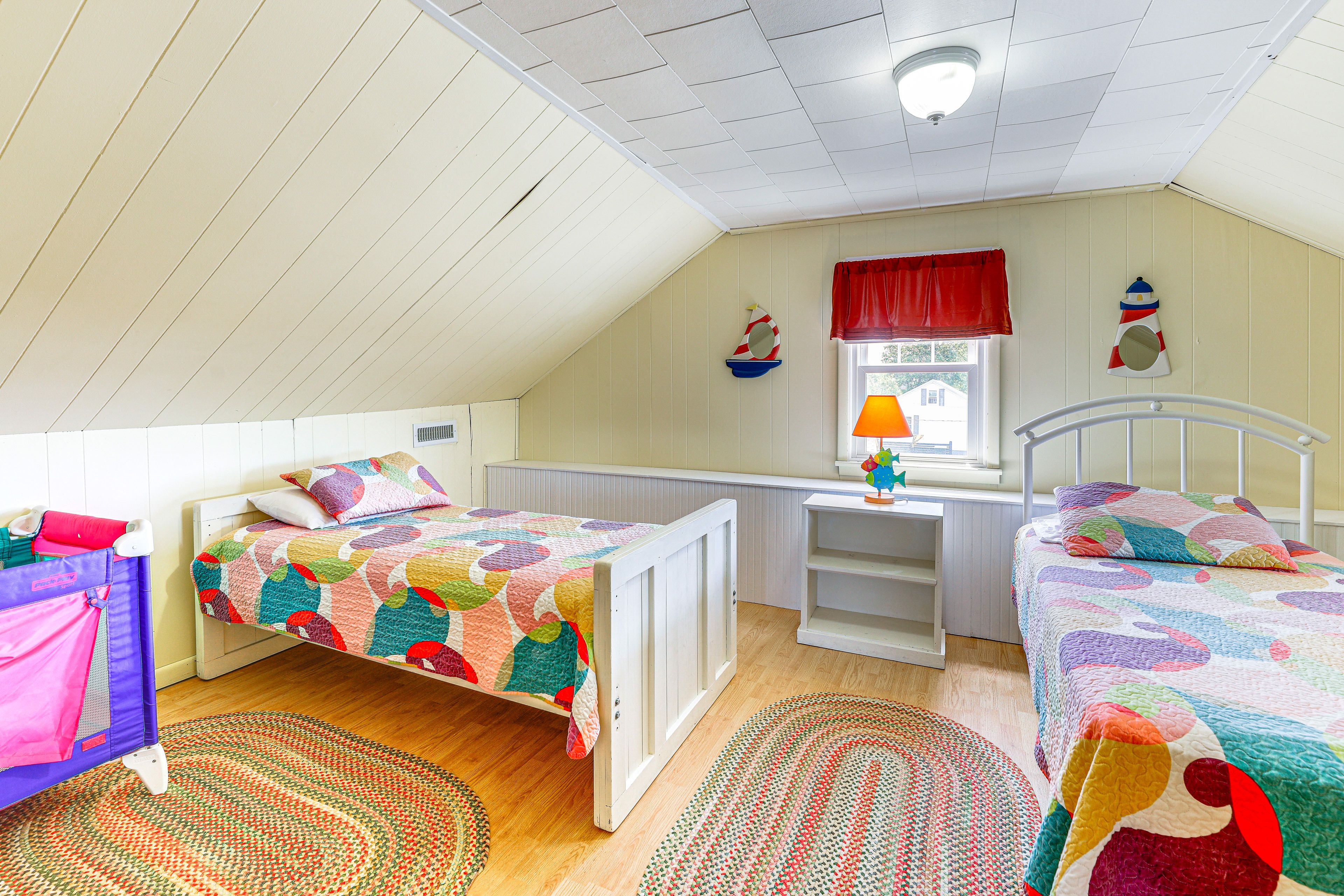 Bedroom 3 | 2 Twin Beds | 2nd Floor