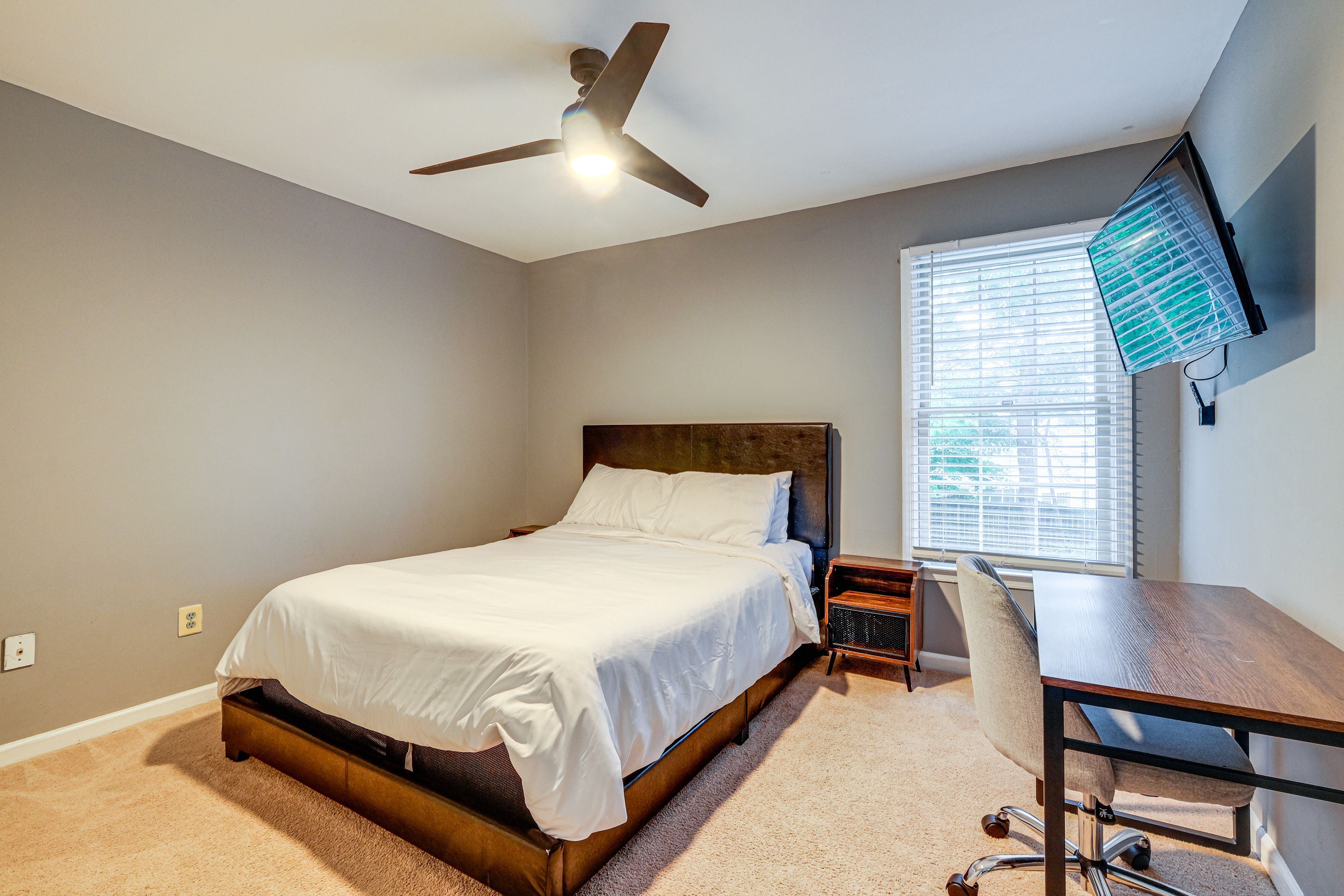 Bedroom 3 | Queen Bed | 2nd Floor