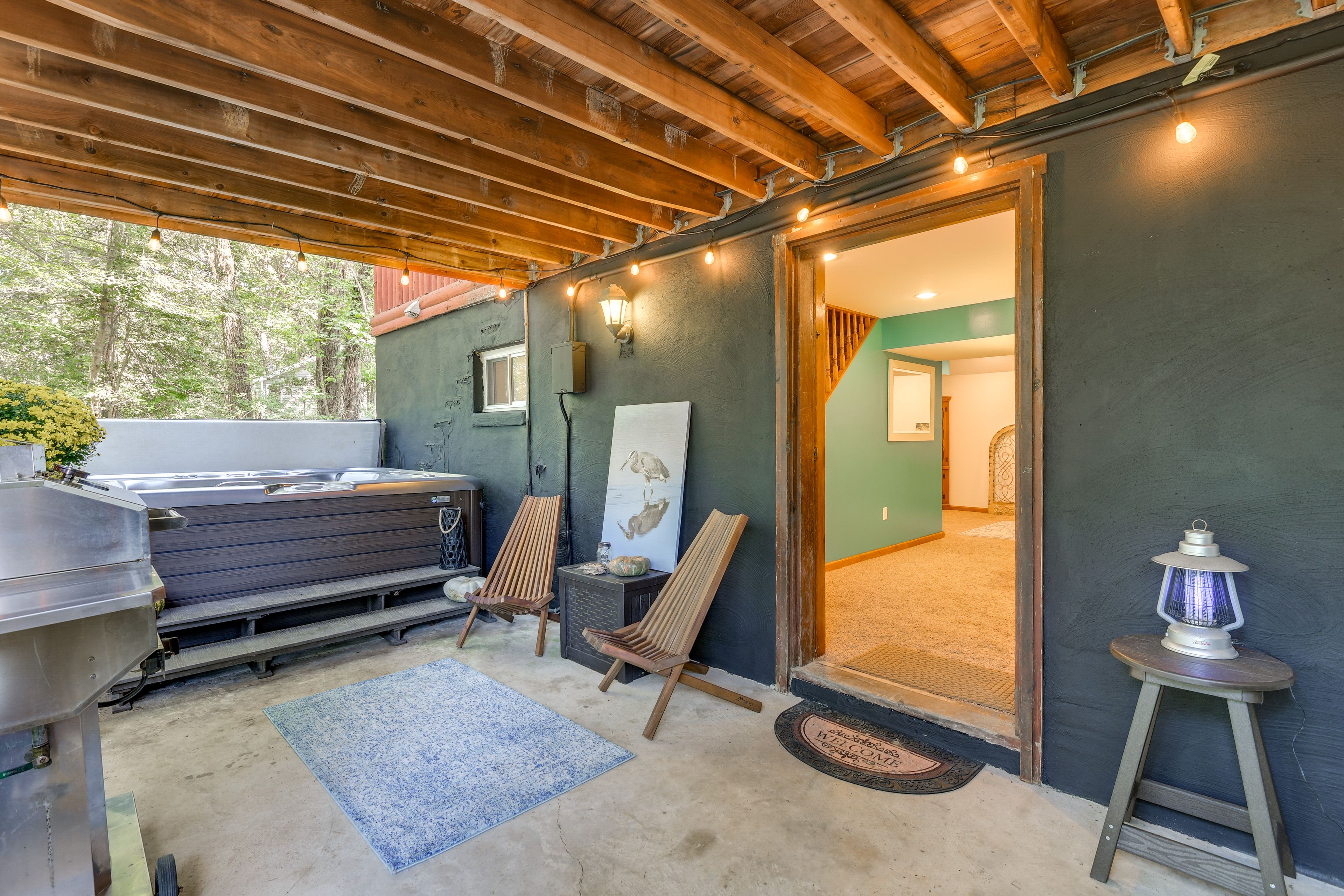 Covered Patio | Private Hot Tub | 5 Mi to Calvert Cliffs State Park