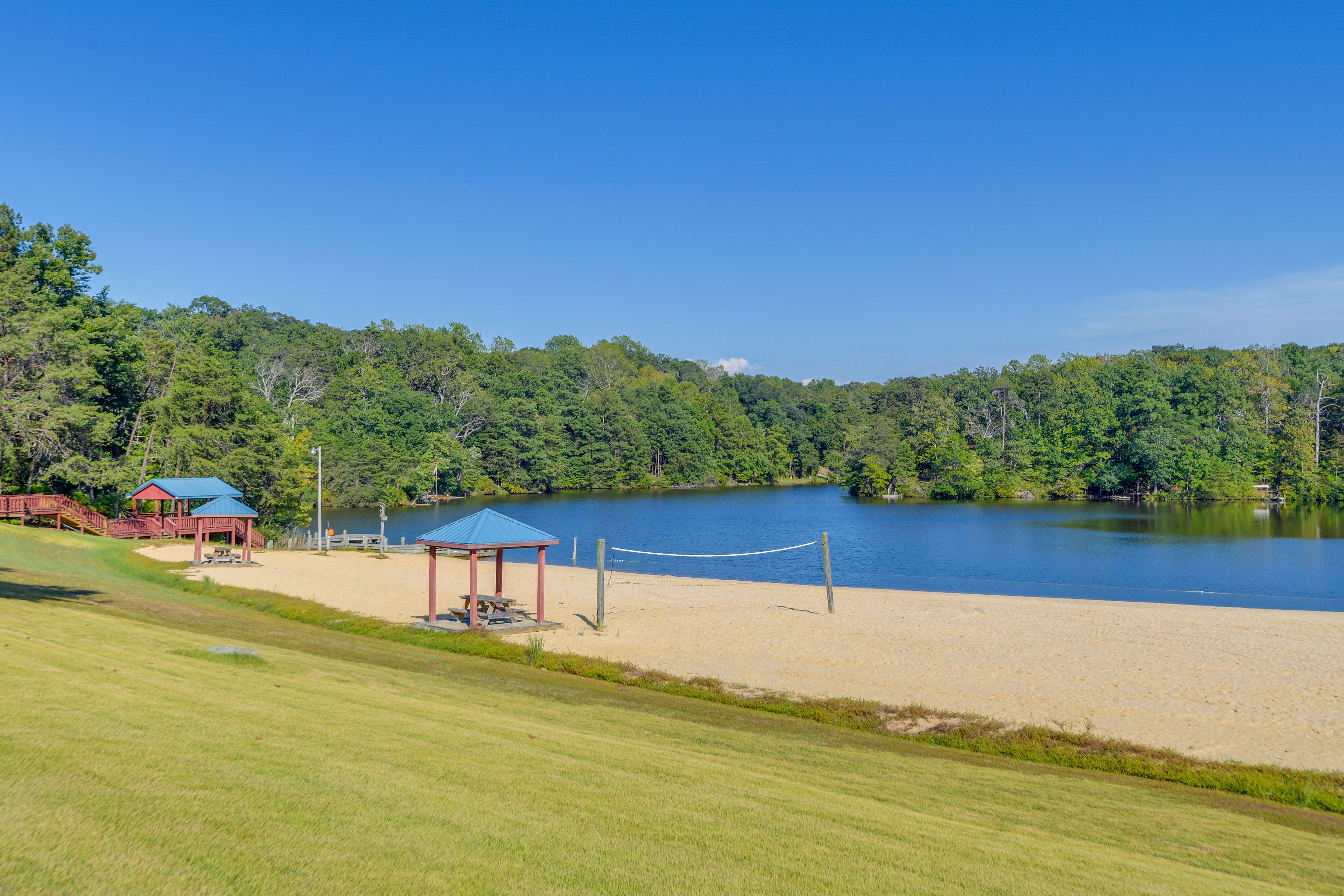 Community Amenities | Beach Access | Picnic Areas