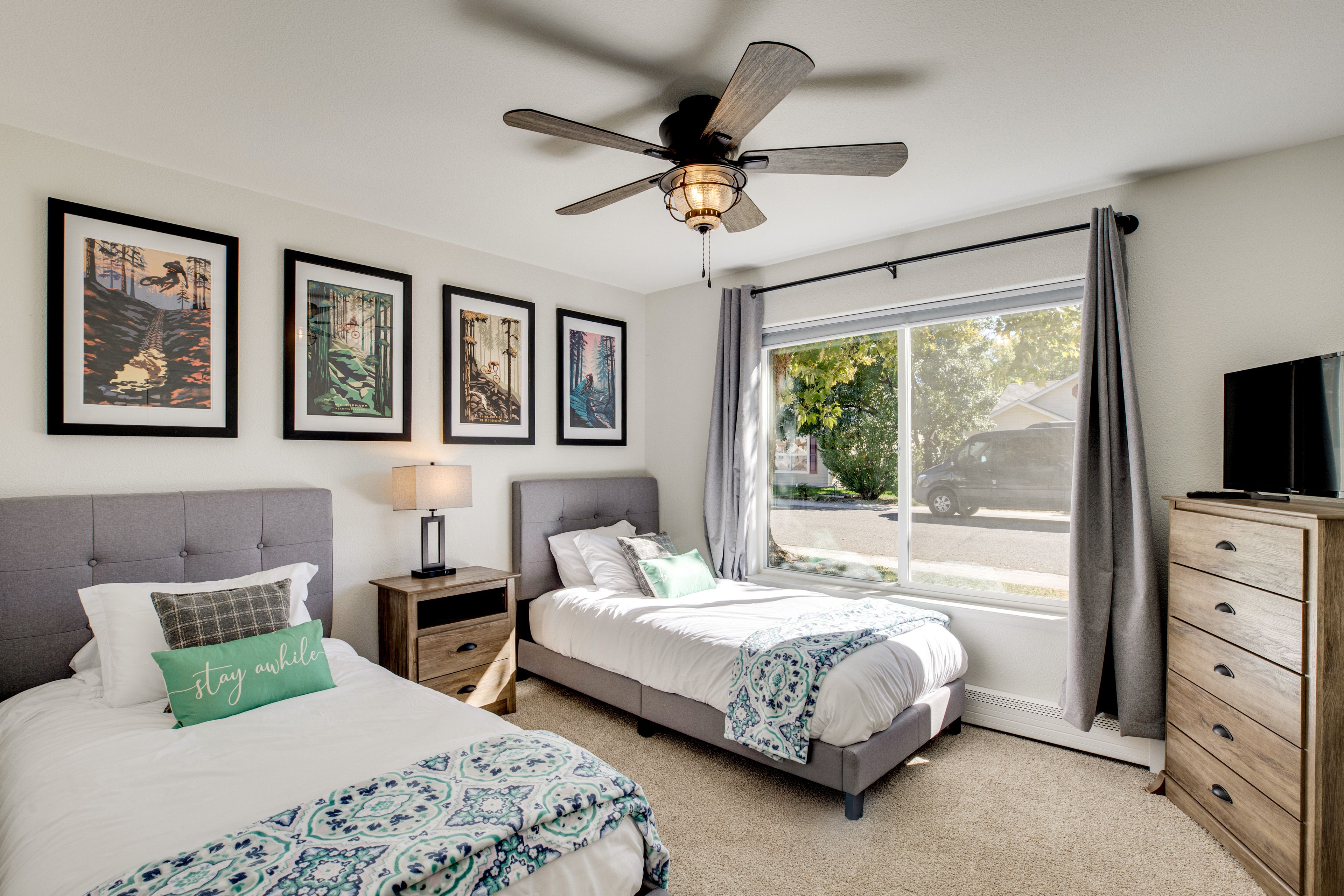 Bedroom 3 | 2 Twin XL Beds