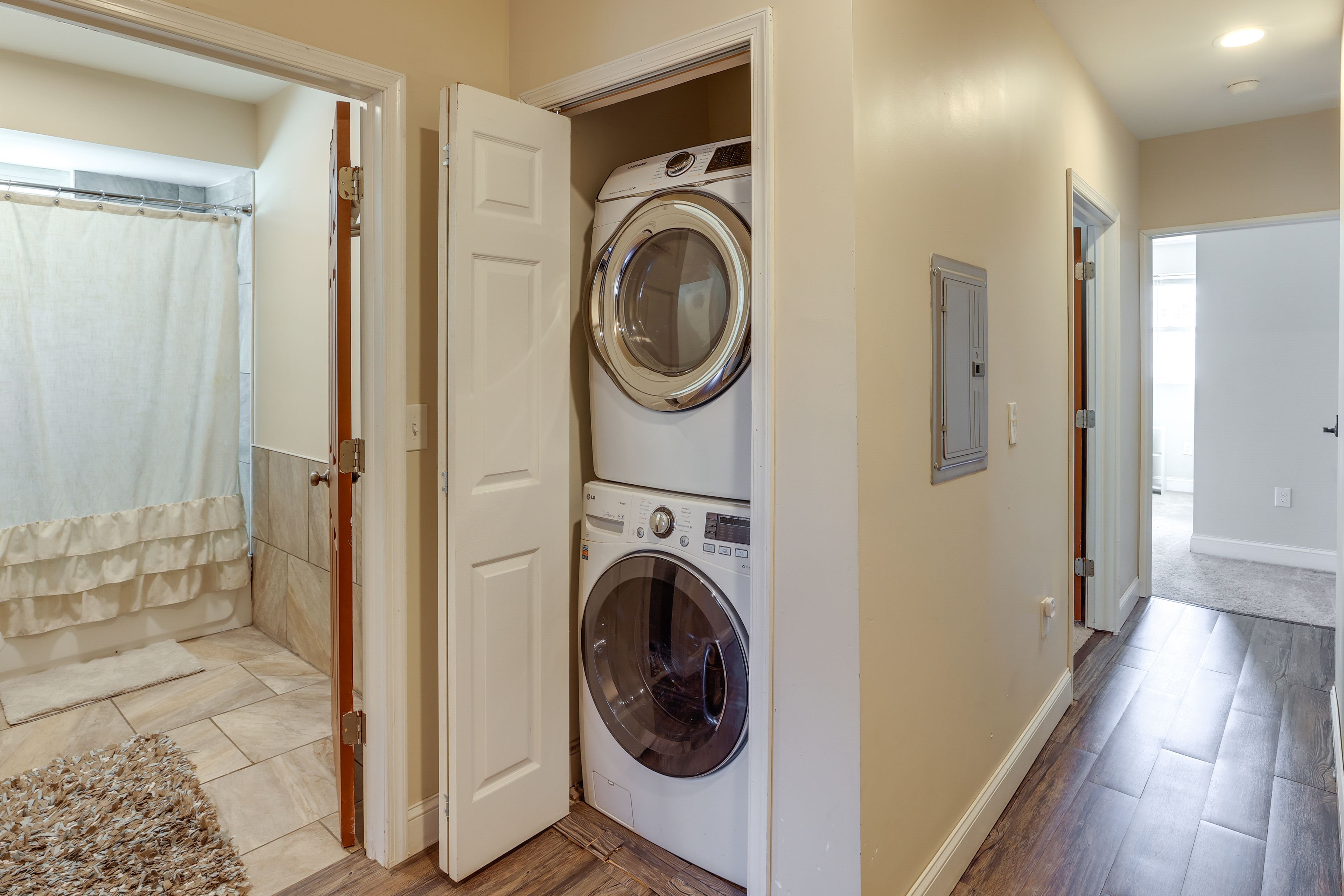 Washer & Dryer | 2nd Floor