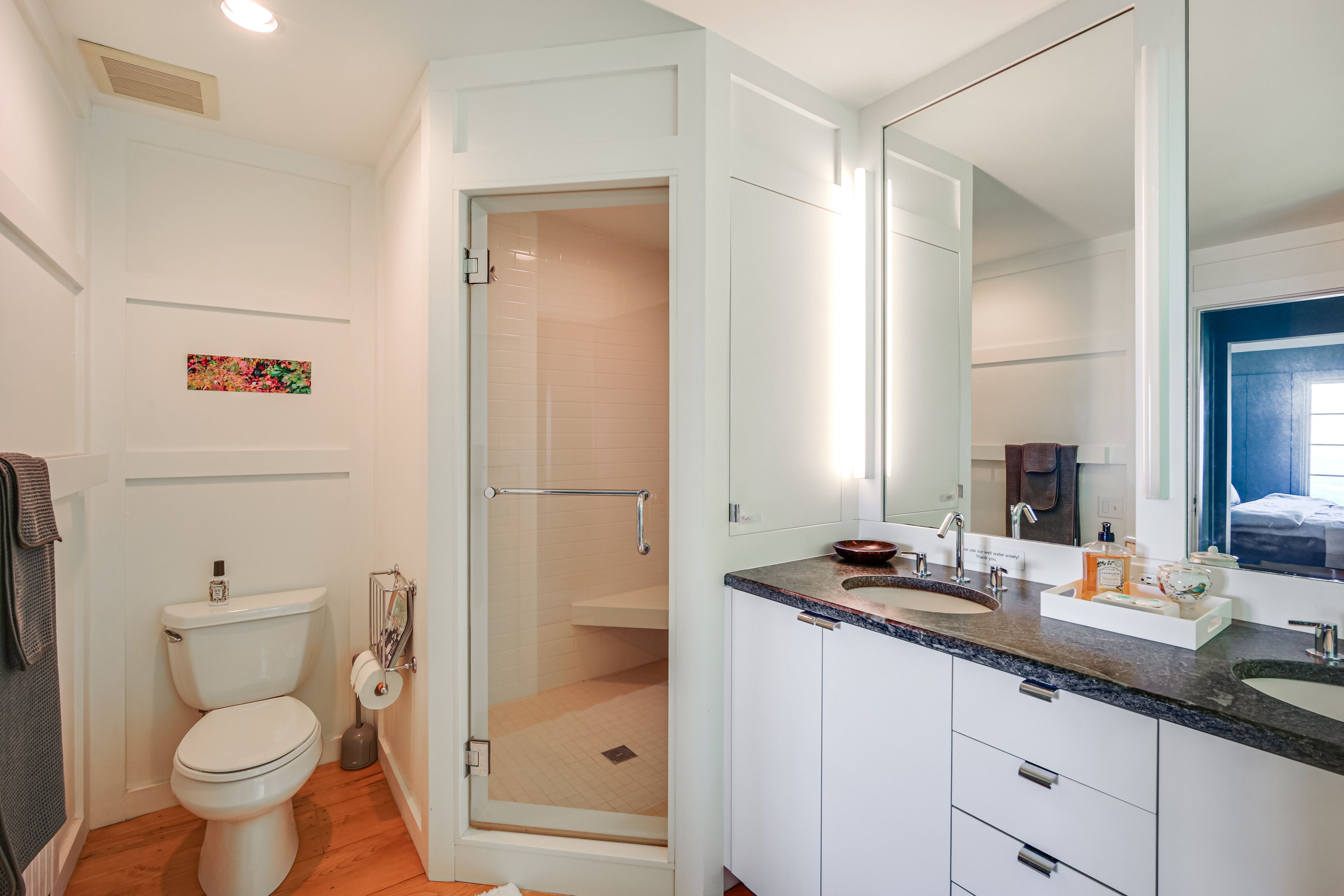 Bathroom | Bathtub | Main Level