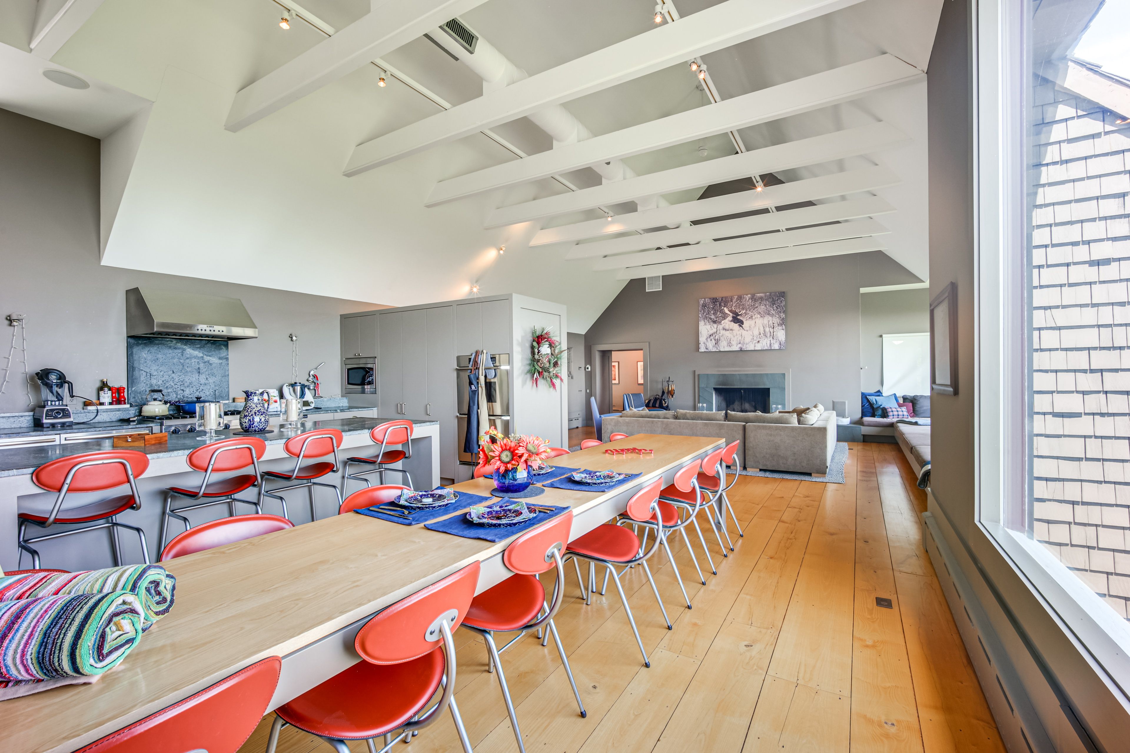 Dining Area | Dishware/Flatware Provided | Main Level