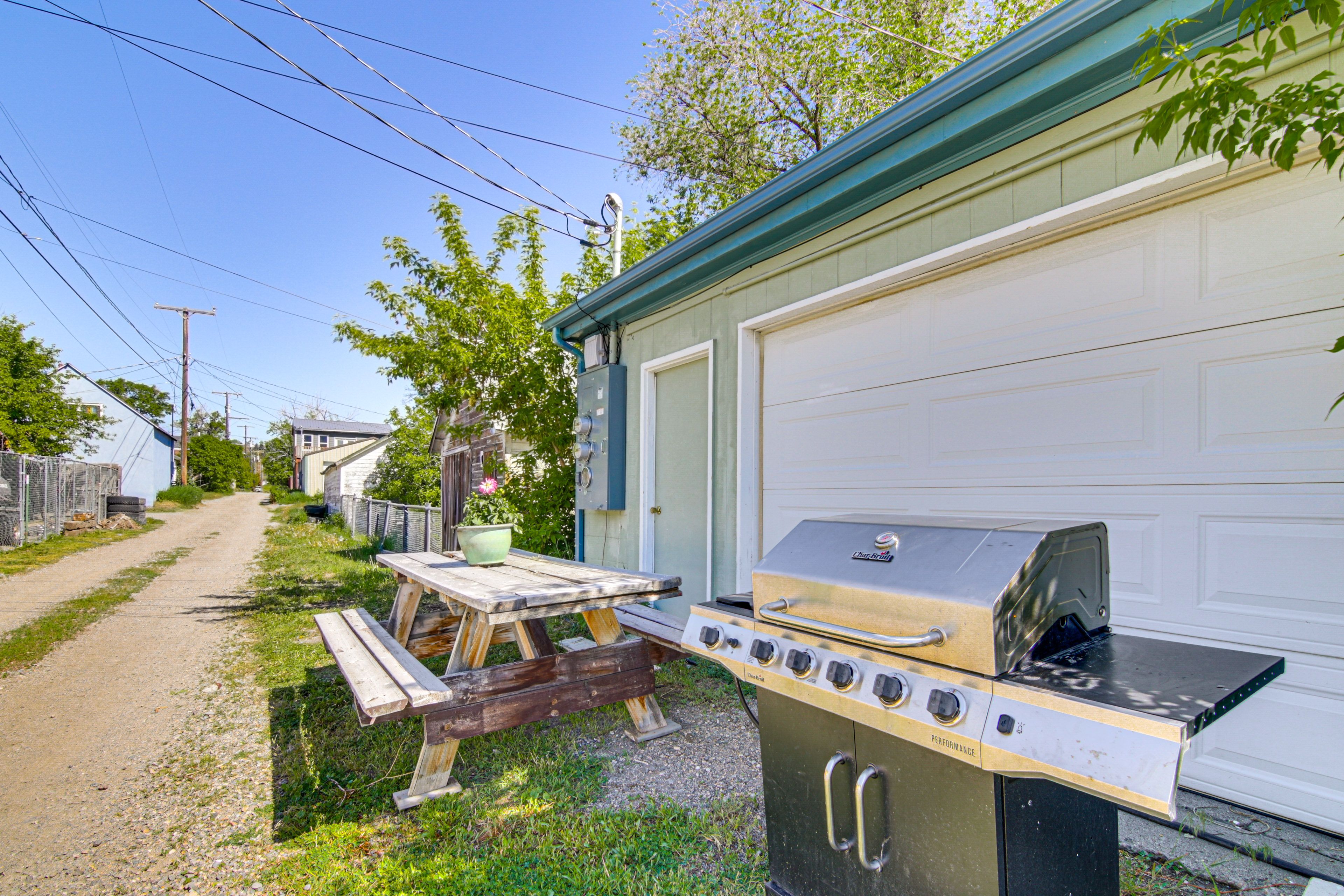 Picnic Area | Gas Grill