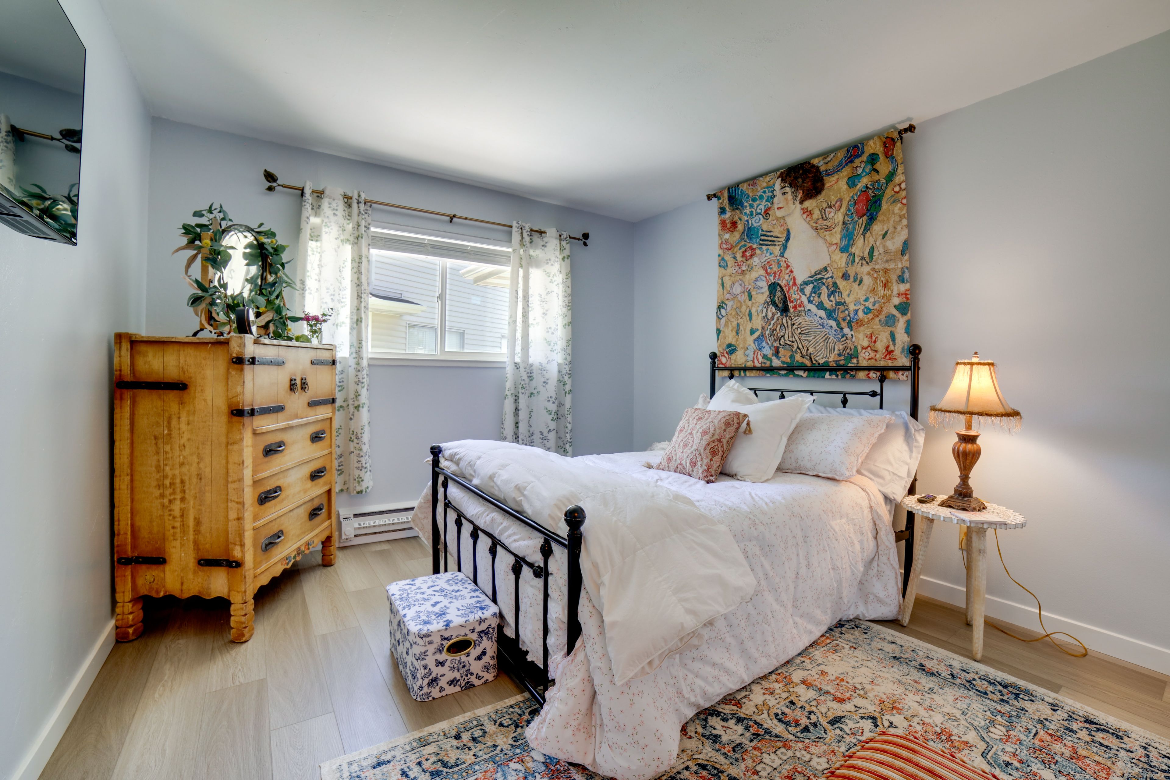 Bedroom 1 | Full Bed | Linens Provided | Smart TV