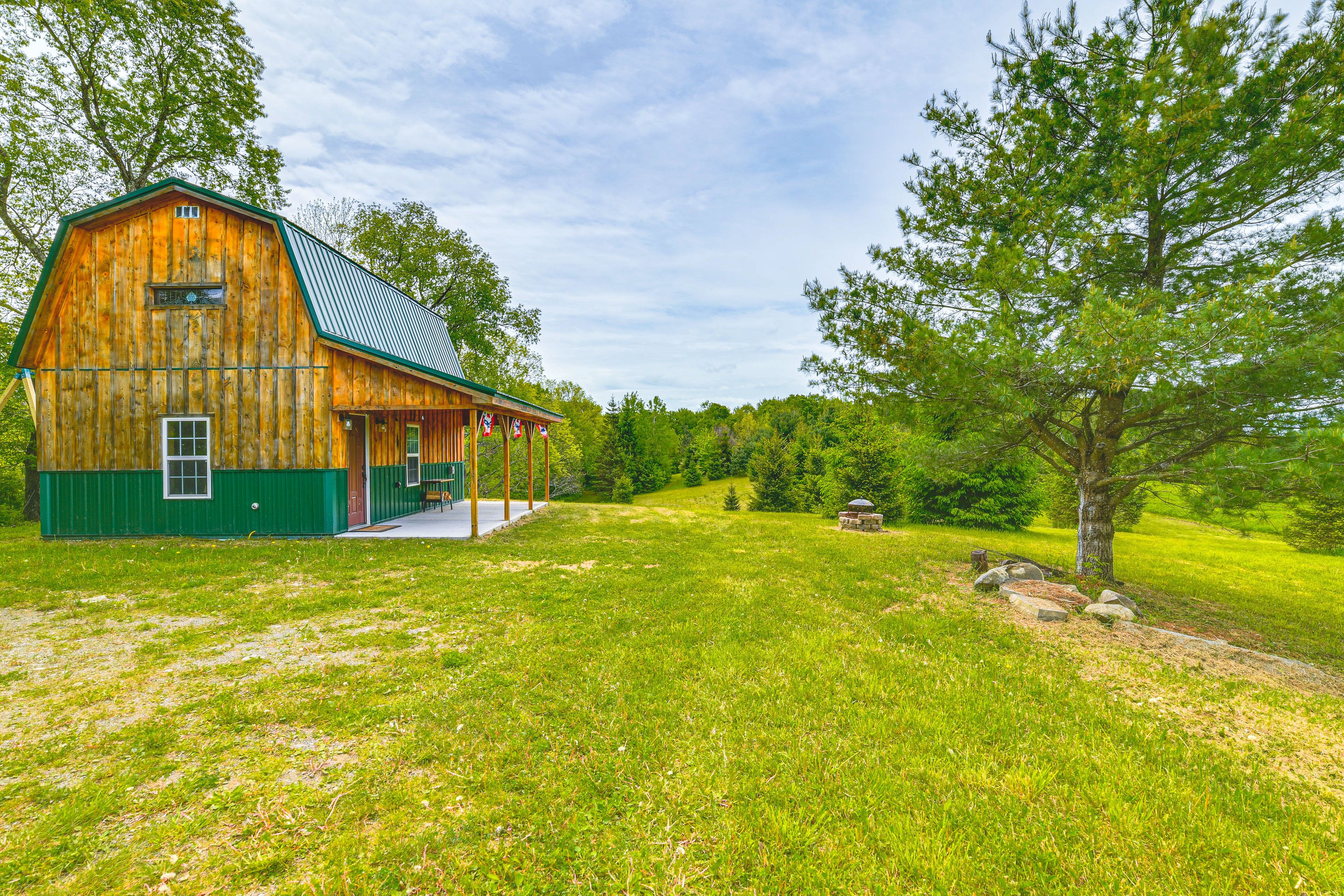 Exterior | Spacious & Private Yard | Fire Pit | Gas Grill