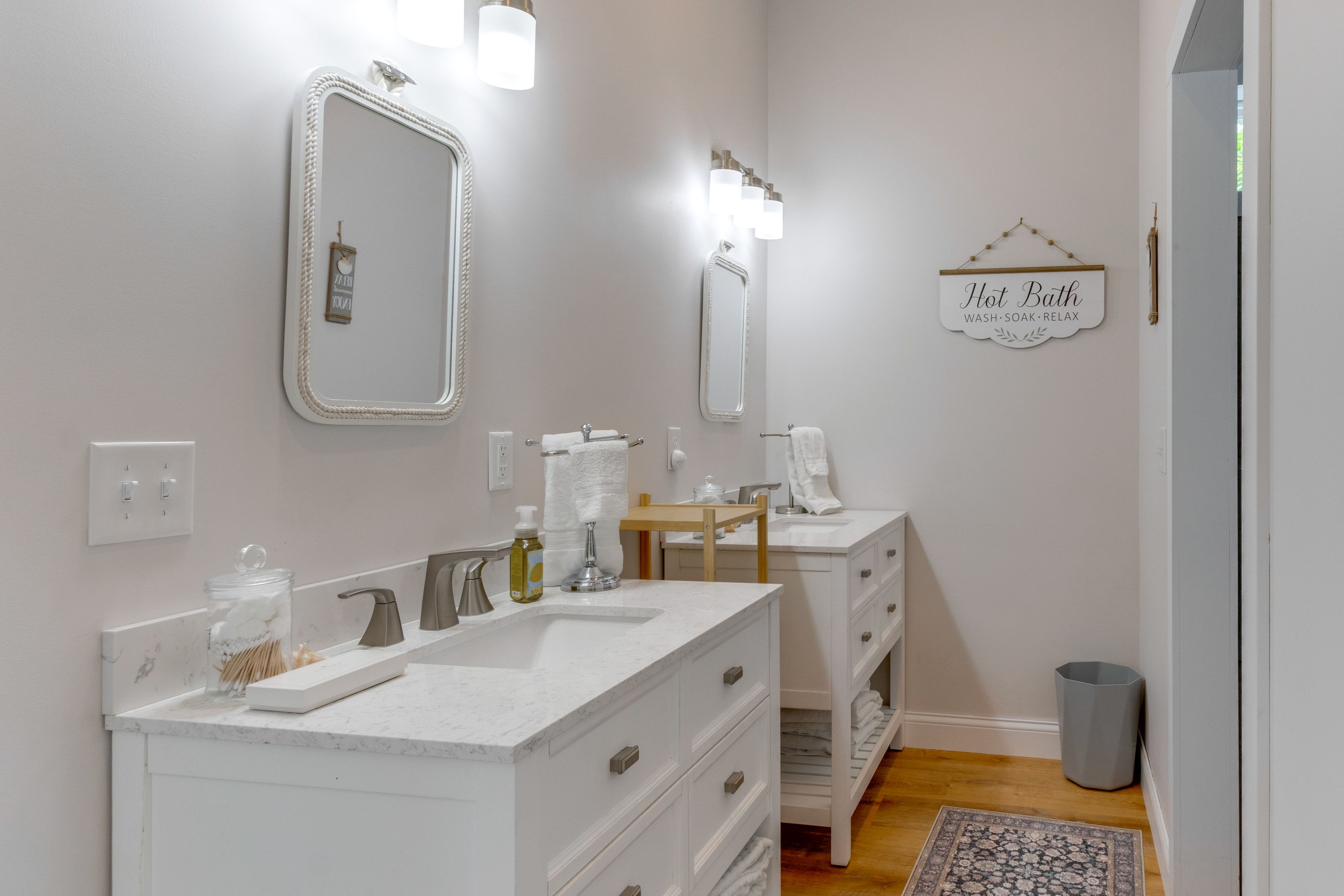 En-Suite Bathroom | Towels Provided | 1st Floor