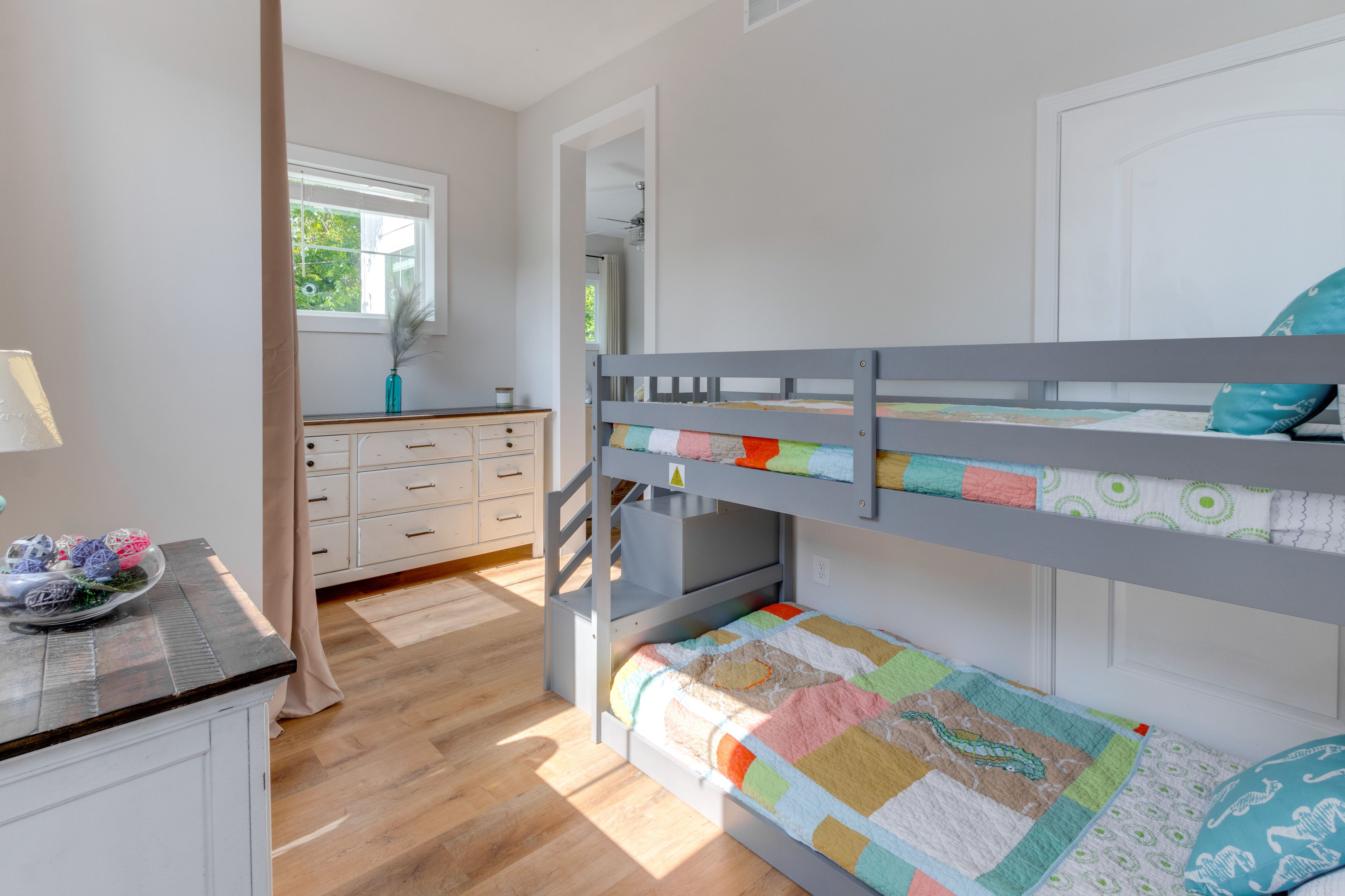 Sleeping Nook (Access Through Bedroom 1) | Twin Bunk Bed | 1st Floor
