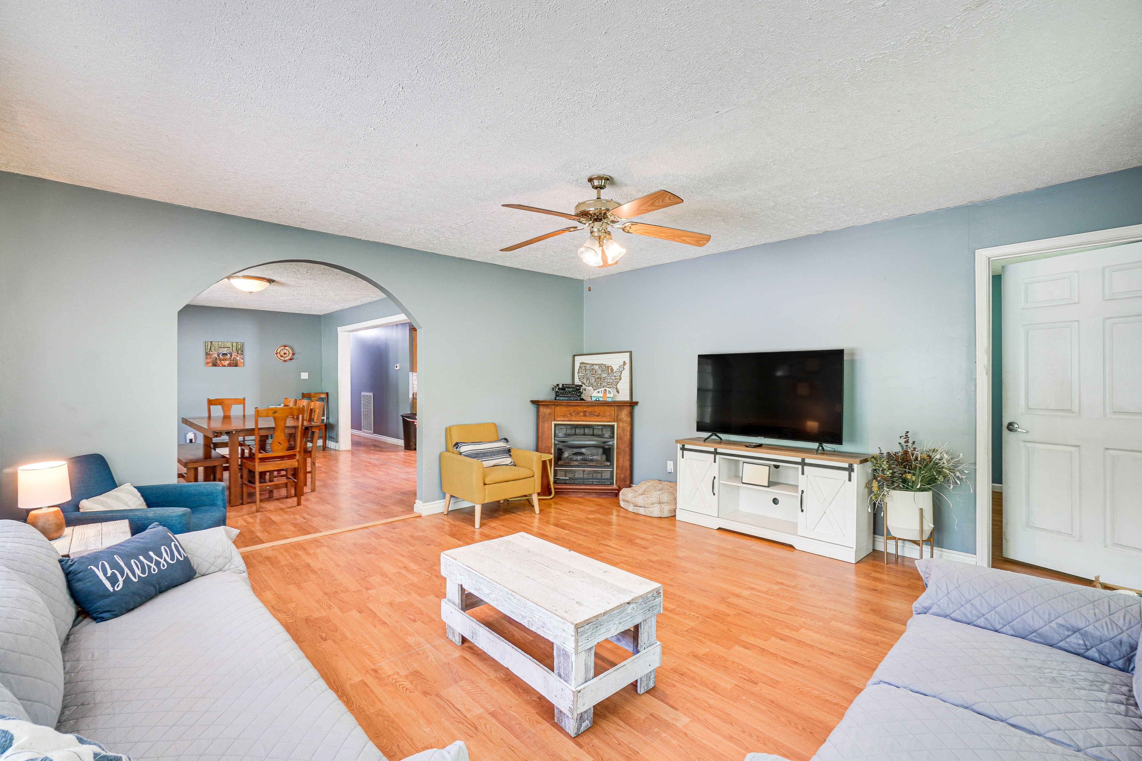Living Room | Smart TV | Electric Fireplace | Board Games | Books