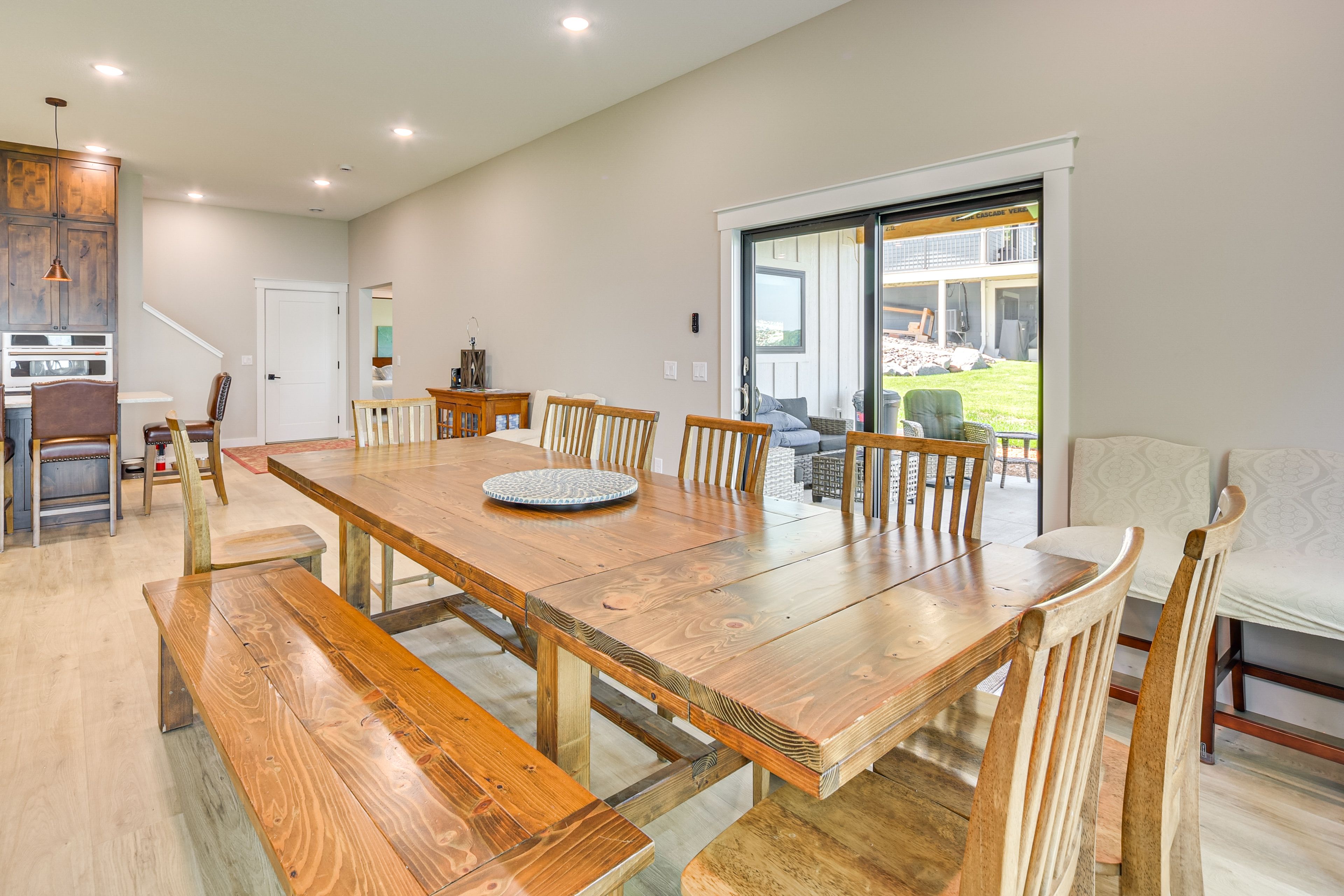 Group-Friendly Dining Area | Dishware/Flatware Provided