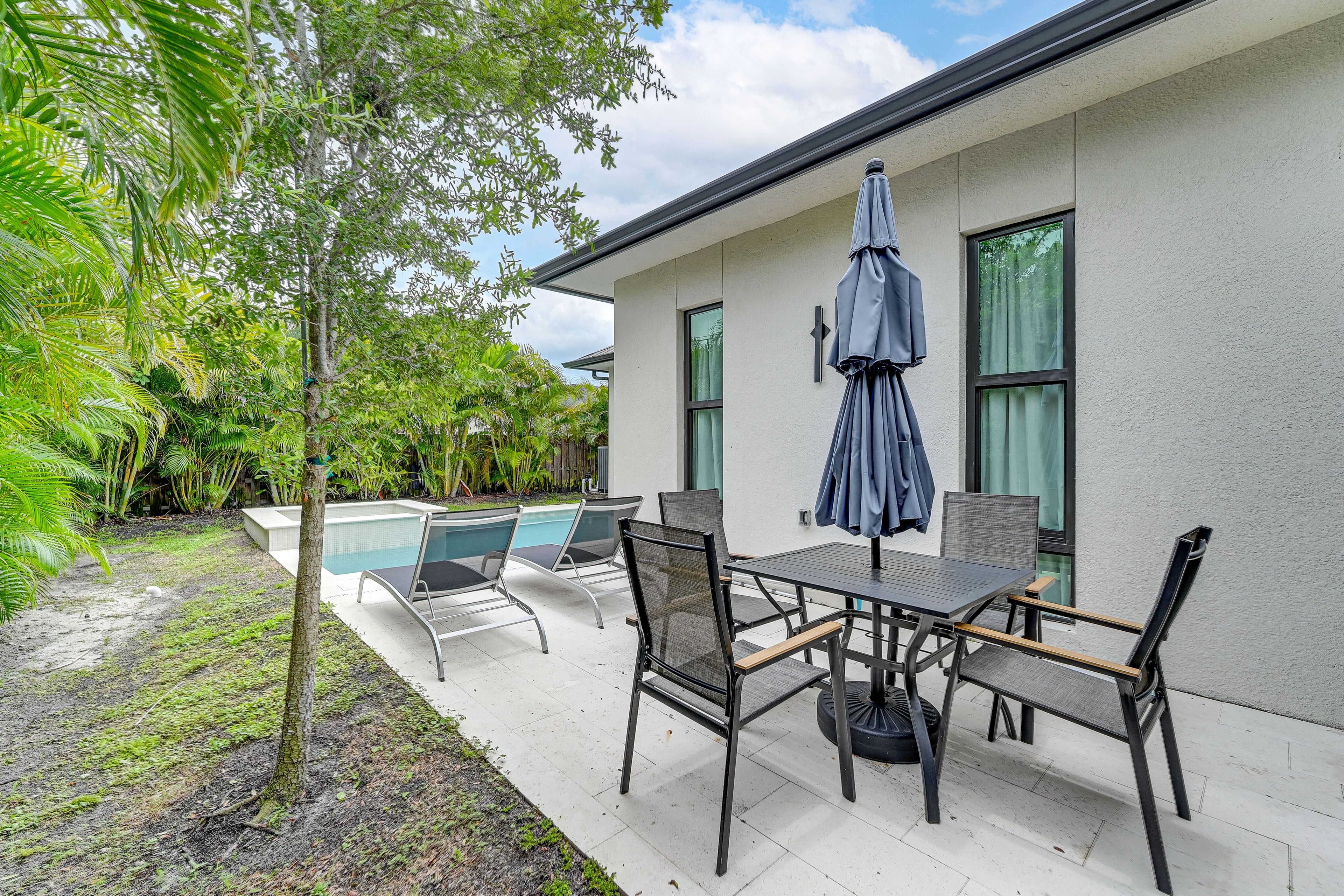 Outdoor Dining Area