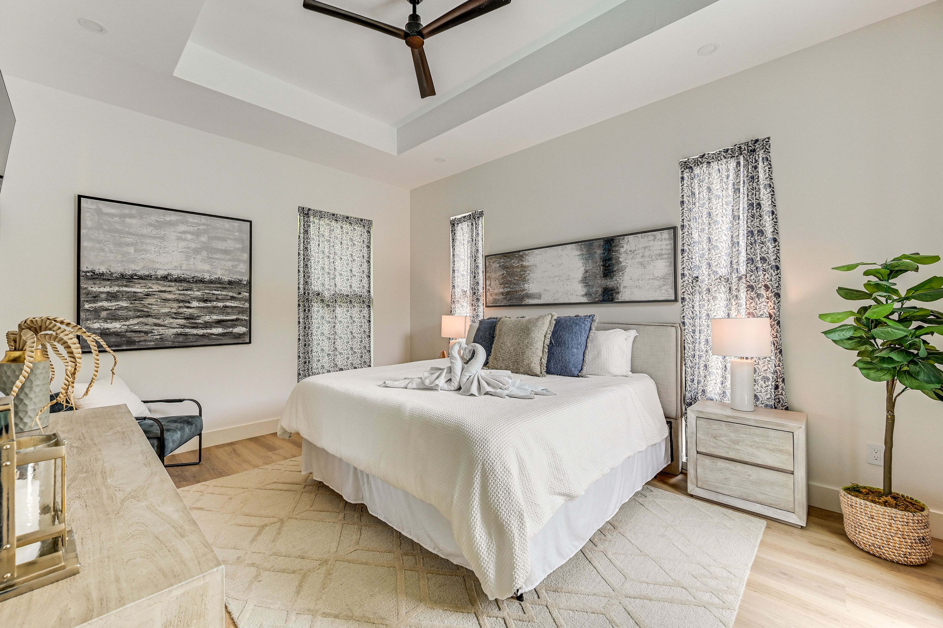 Bedroom 1 | King Bed | Linens Provided
