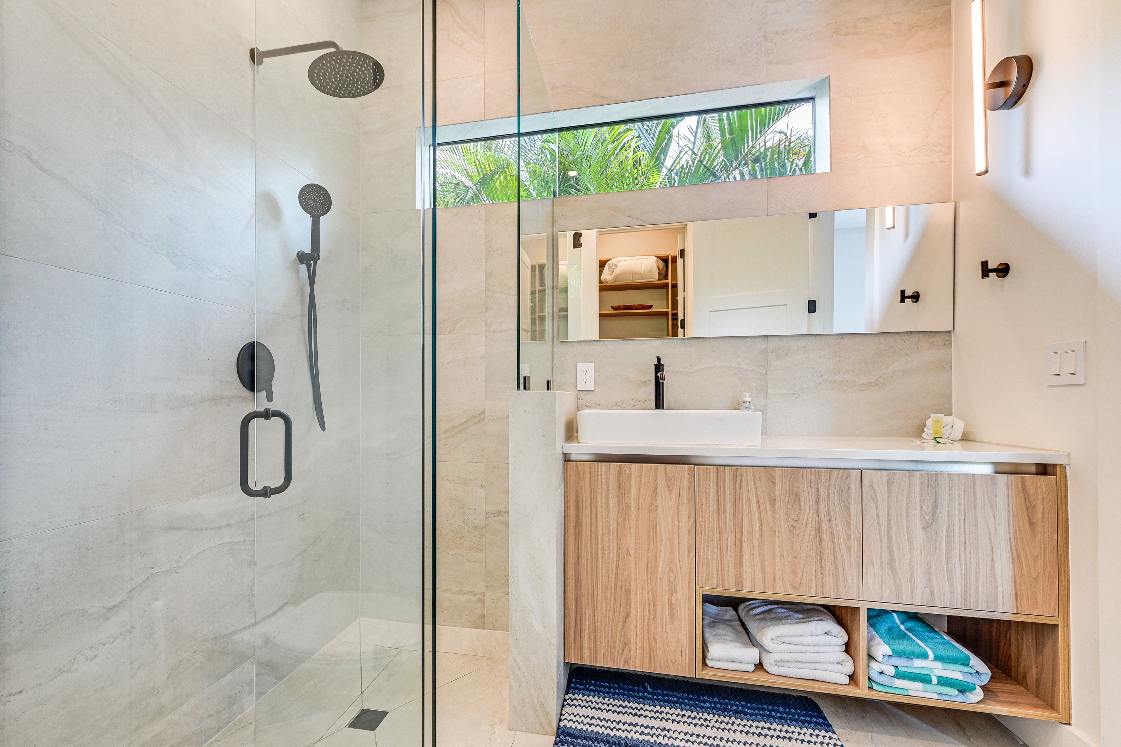 Bathroom | Towels Provided