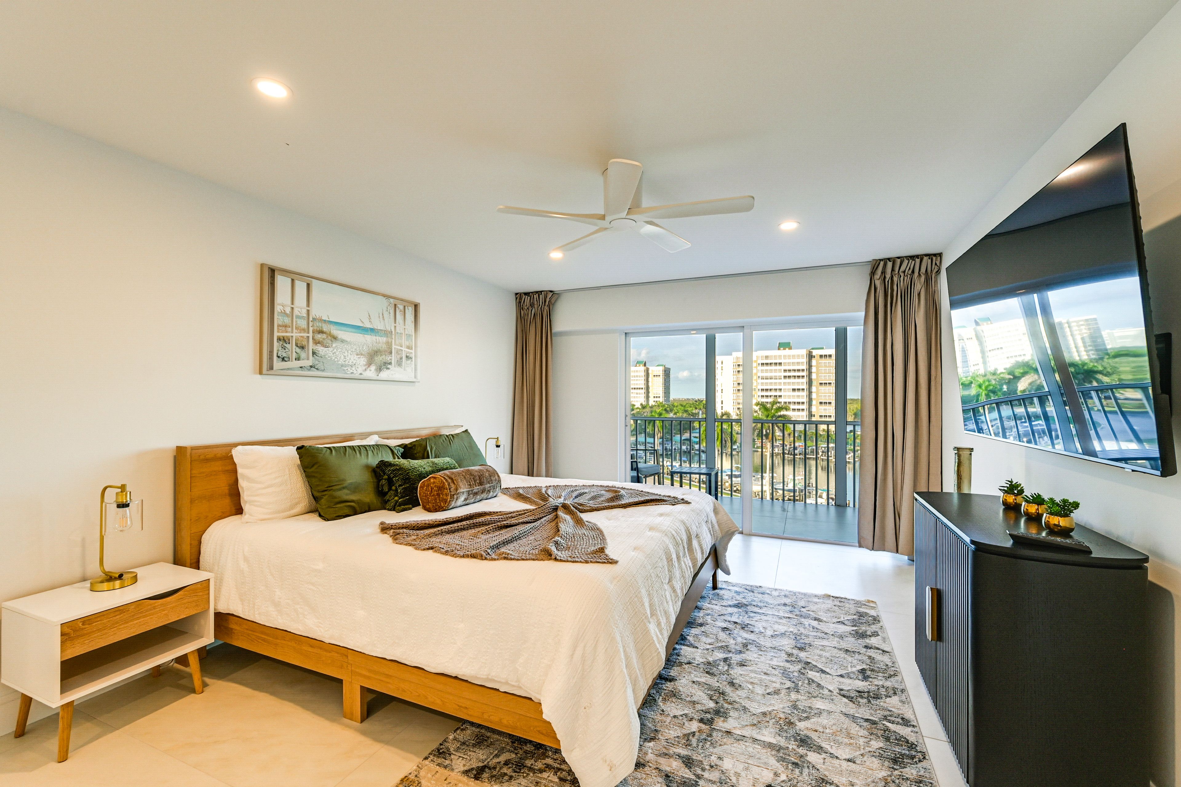 Bedroom | King Bed | Smart TV | Balcony Access | Linens Provided