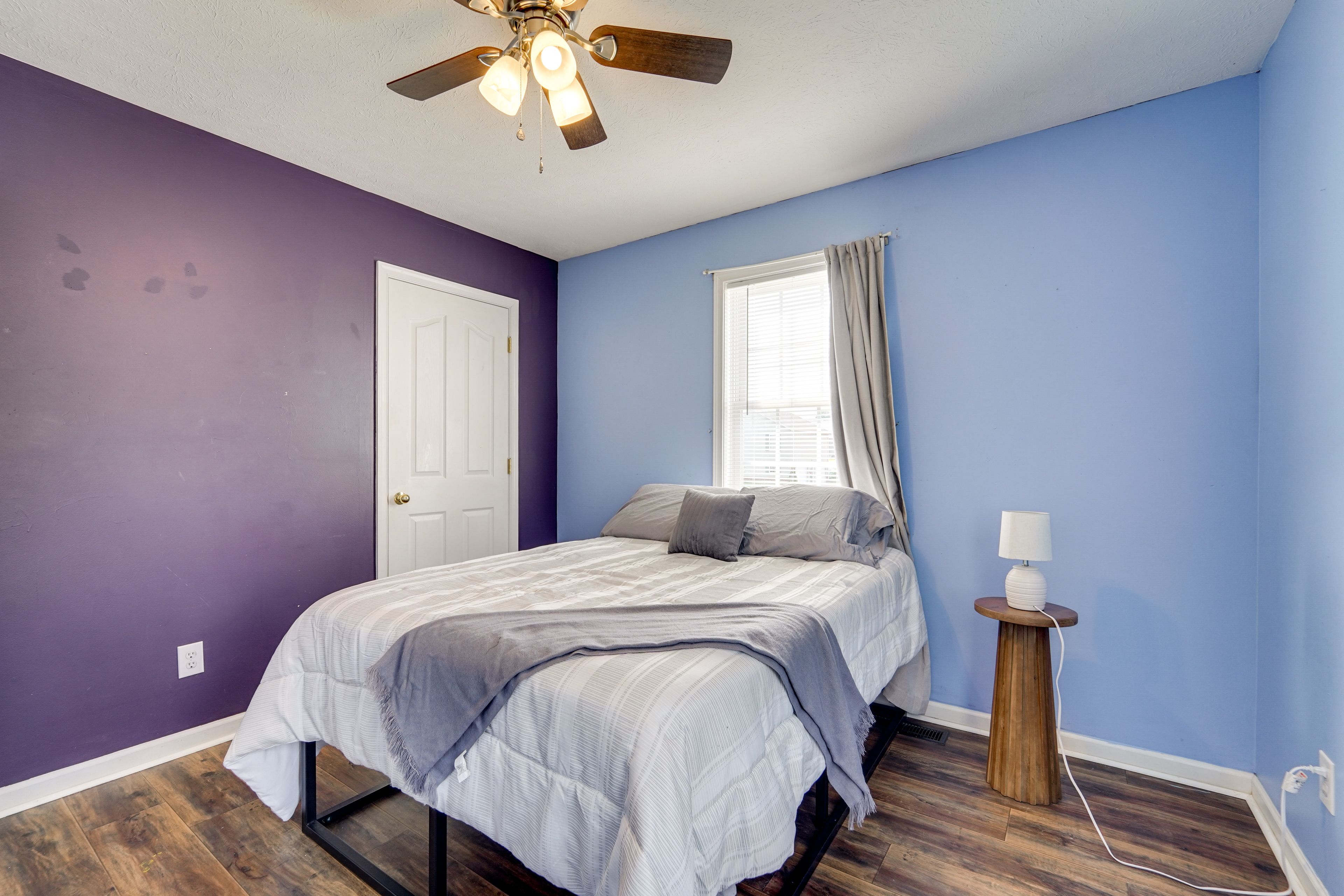 Bedroom 2 | Full Bed | Main Floor