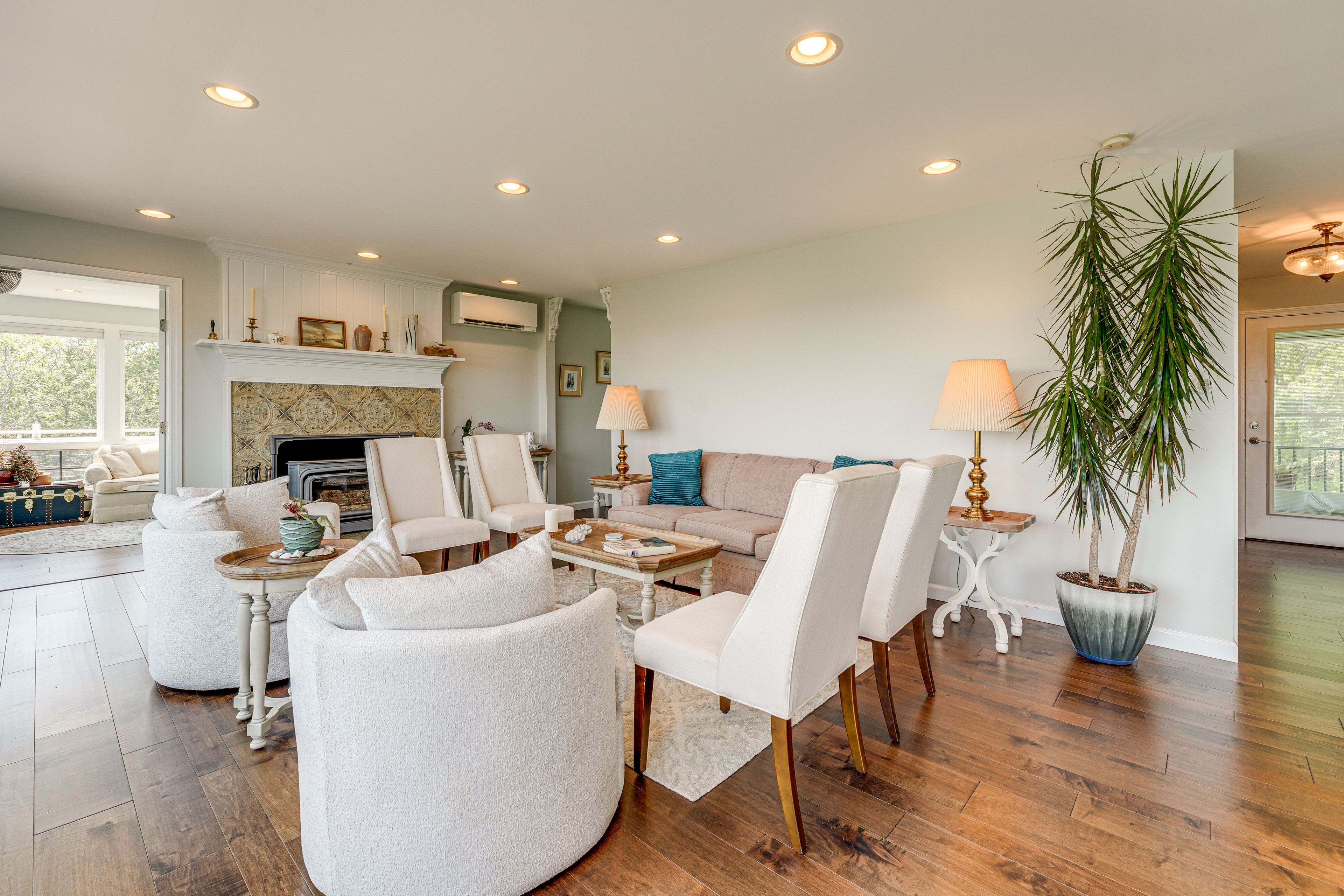 Living Room | Free WiFi | Central A/C & Heat | Main Level